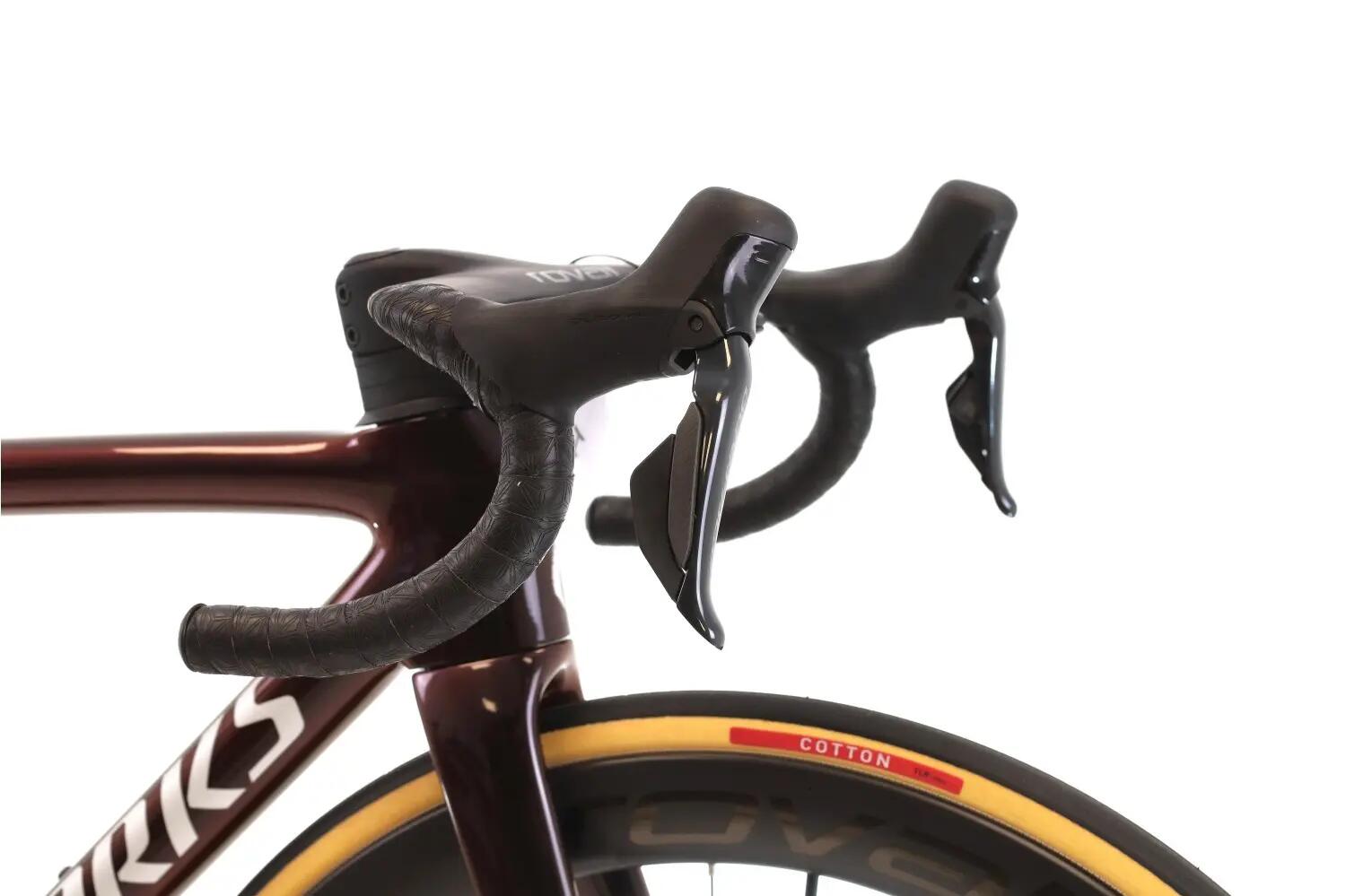 Segunda Vida · Bici estrada ·  S-Works Tarmac SL8 Di2 12V · Muito bom estado 6/8