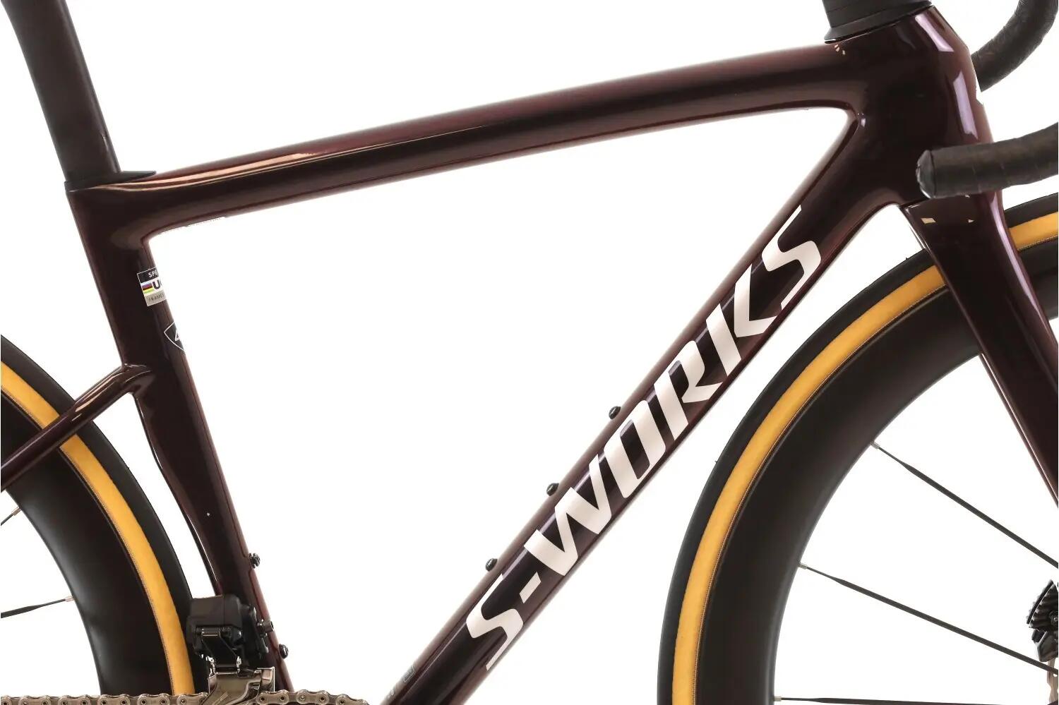 Segunda Vida · Bici estrada ·  S-Works Tarmac SL8 Di2 12V · Muito bom estado 2/8