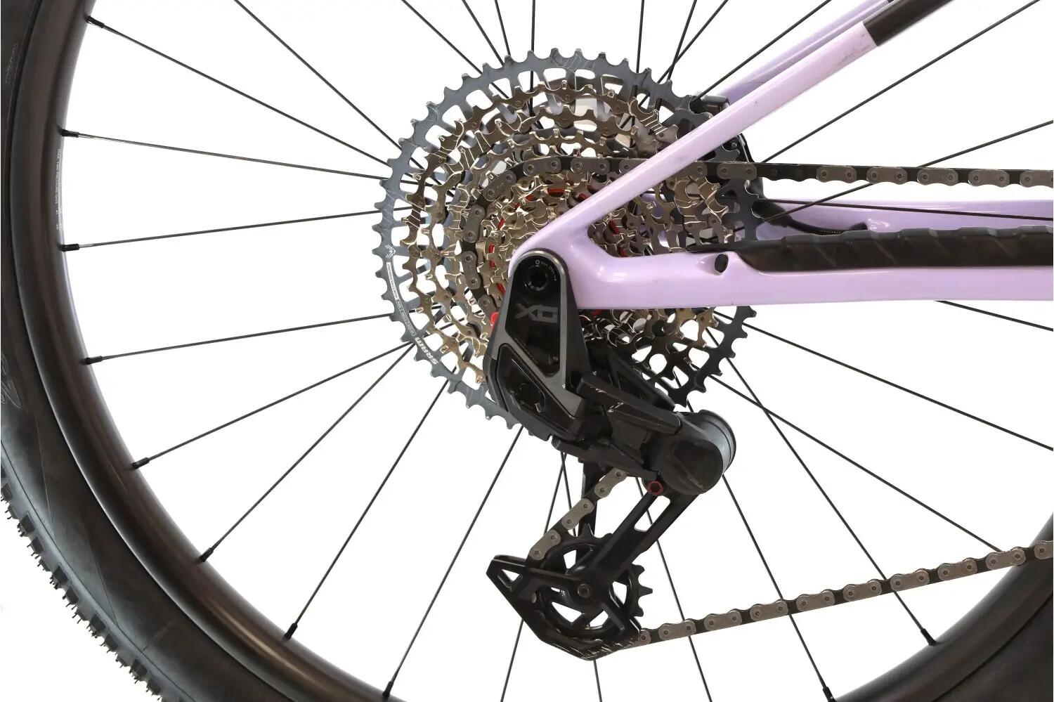 VTT reconditionné ·  Oiz M-Team AXS · Très bon état 3/8