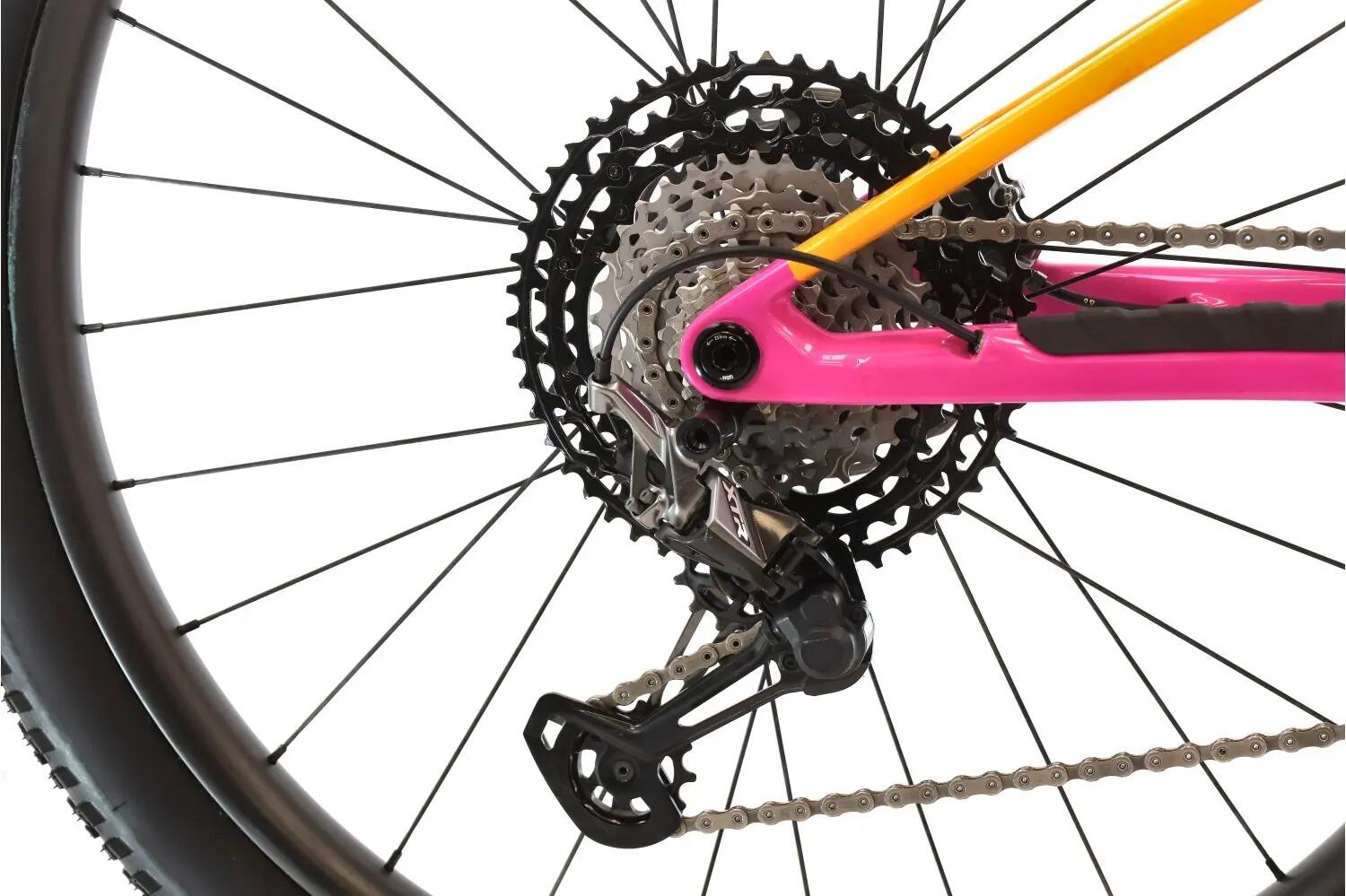 Refurbished MTB Fully ·  Oiz M-Team y XTR · Sehr guter Zustand 3/8
