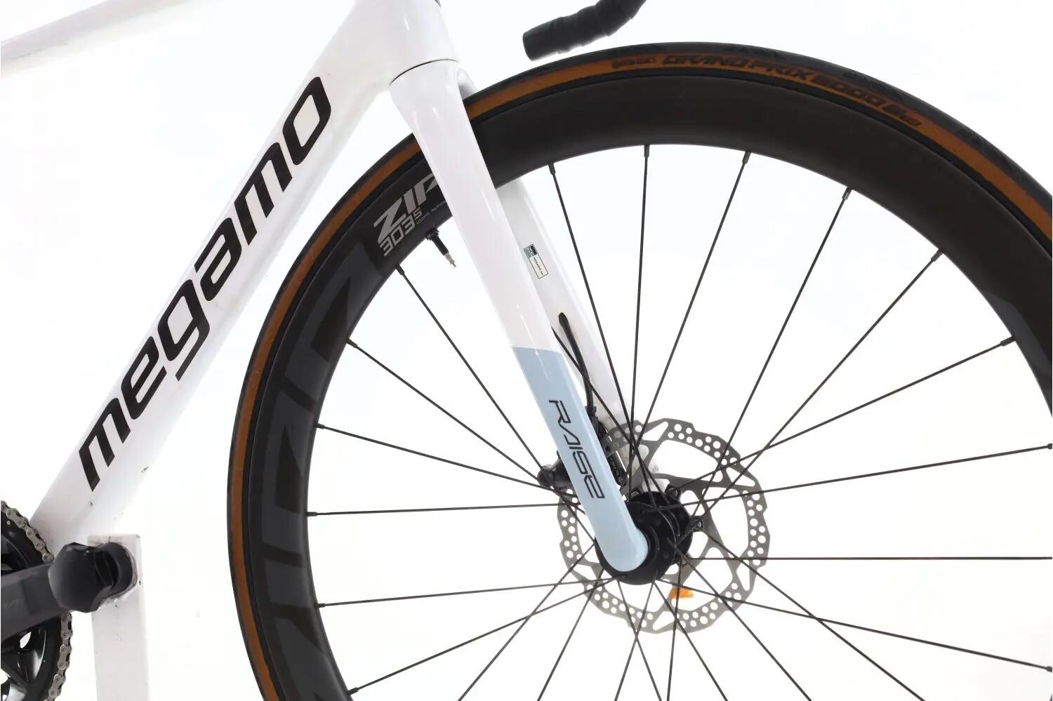 Segunda Vida · Bicicleta estrada ·  Raise Di2 12V · Muito bom estado 5/8