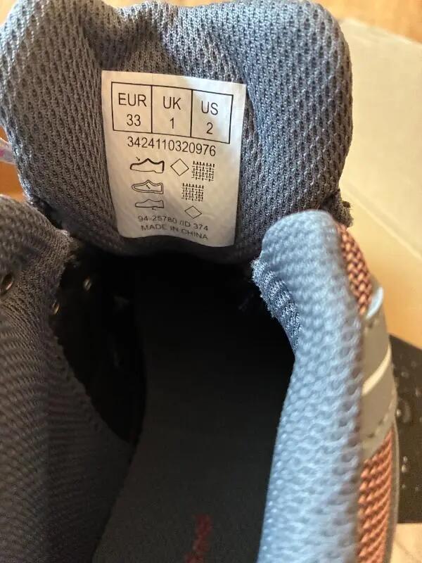 Tussen Particulieren - Lichte wandelschoenen voor kinderen 4/4
