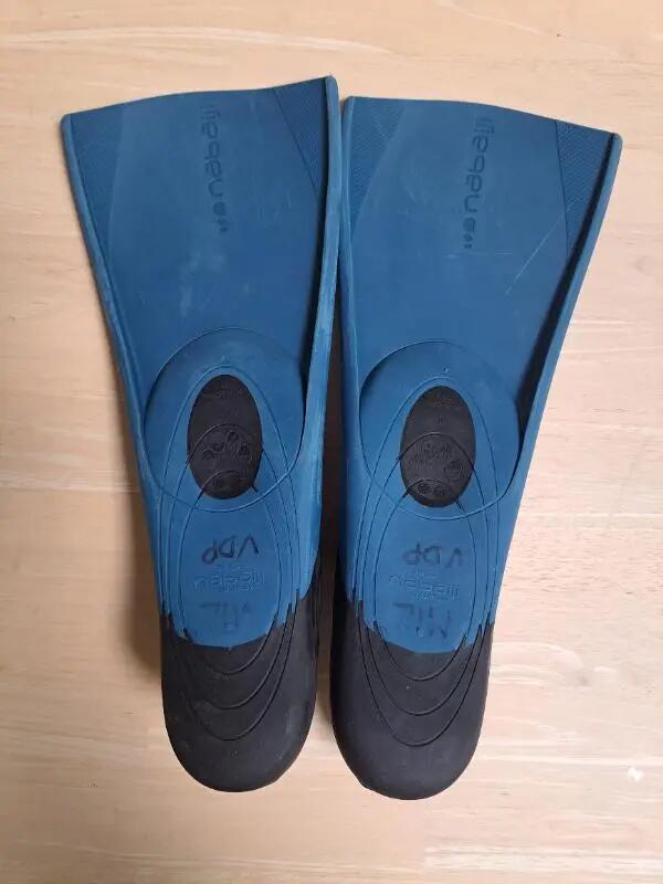 Entre Particuliers - Palmes courtes, size 34-35 2/4