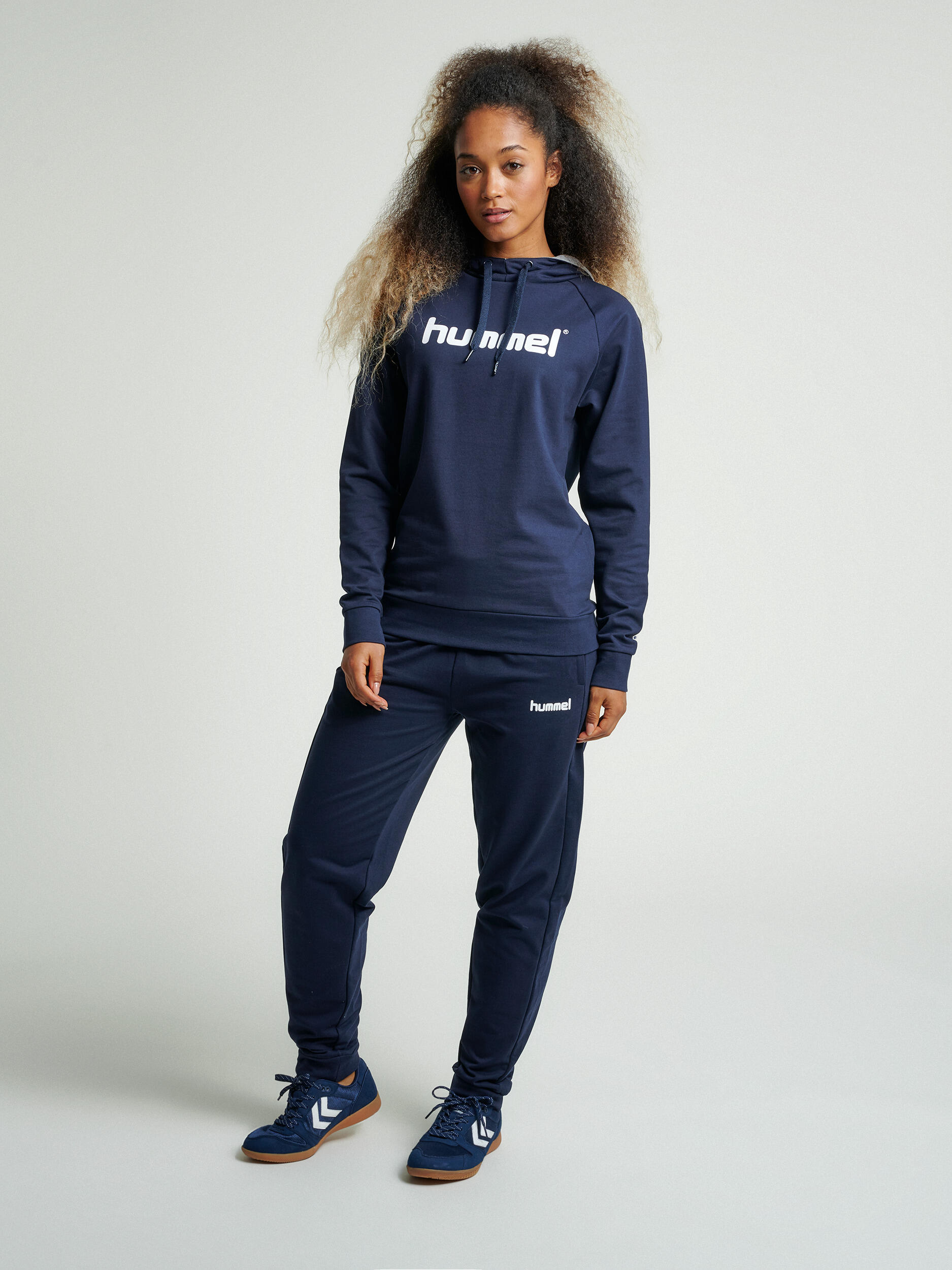 Felpa con cappuccio da donna Hummel Cotton Logo 2/7