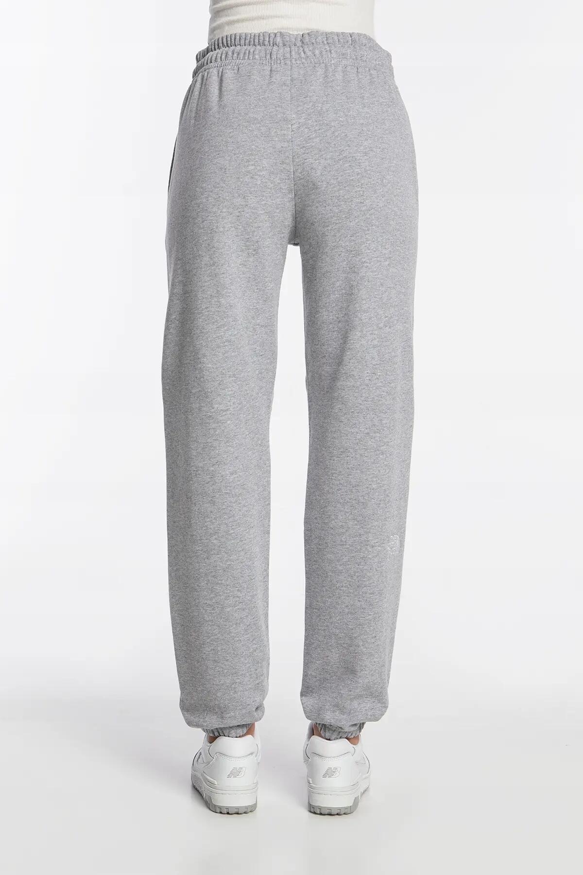 DAMSKIE SPODNIE DRESOWE The North Face Essential Jogger Light Heather XL 4/6