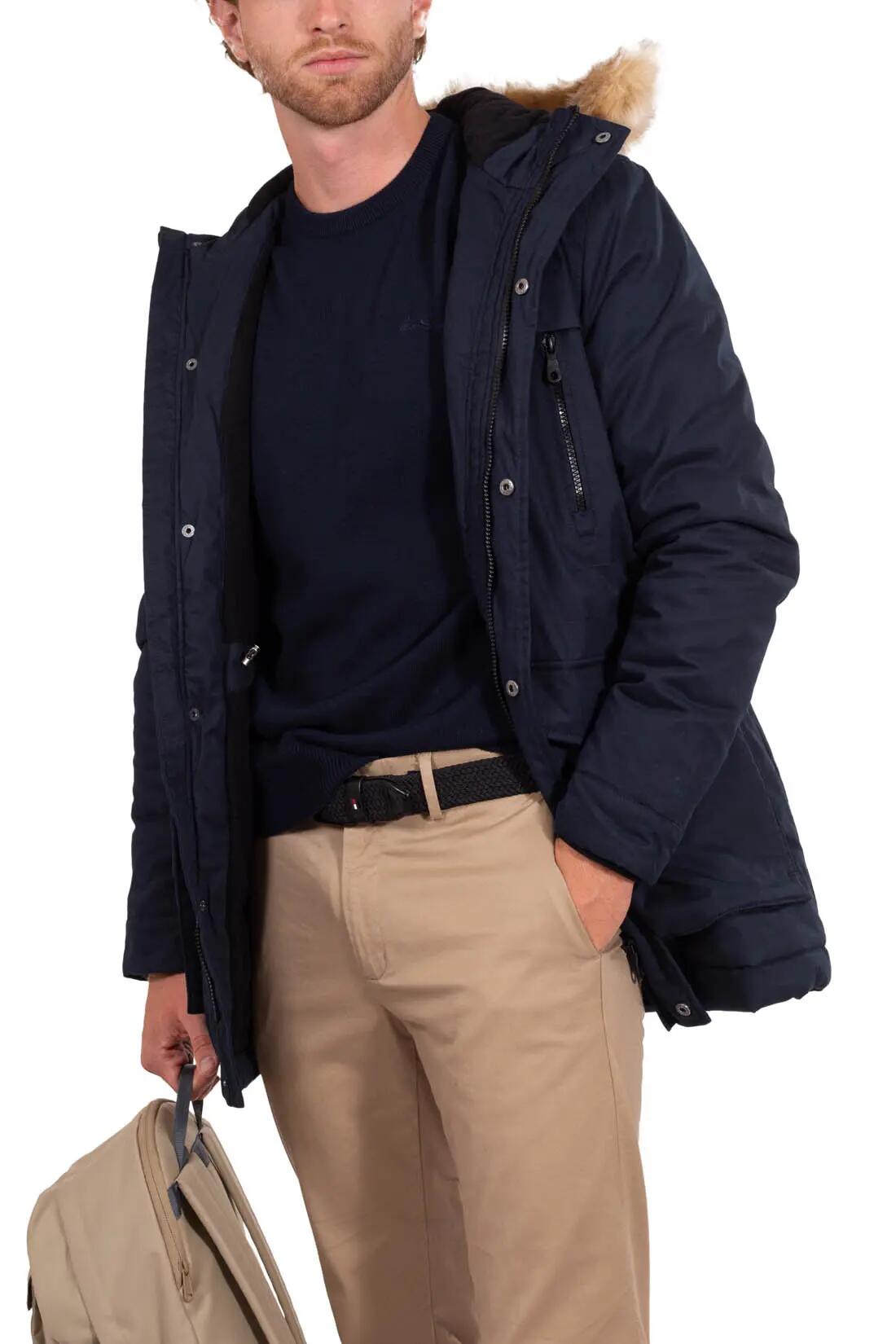 LYLE AND SCOTT picture