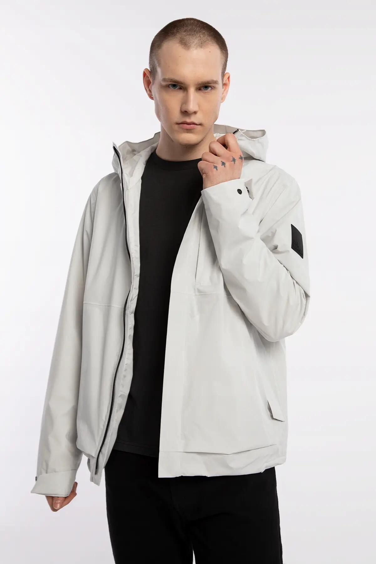 JACK WOLFSKIN picture