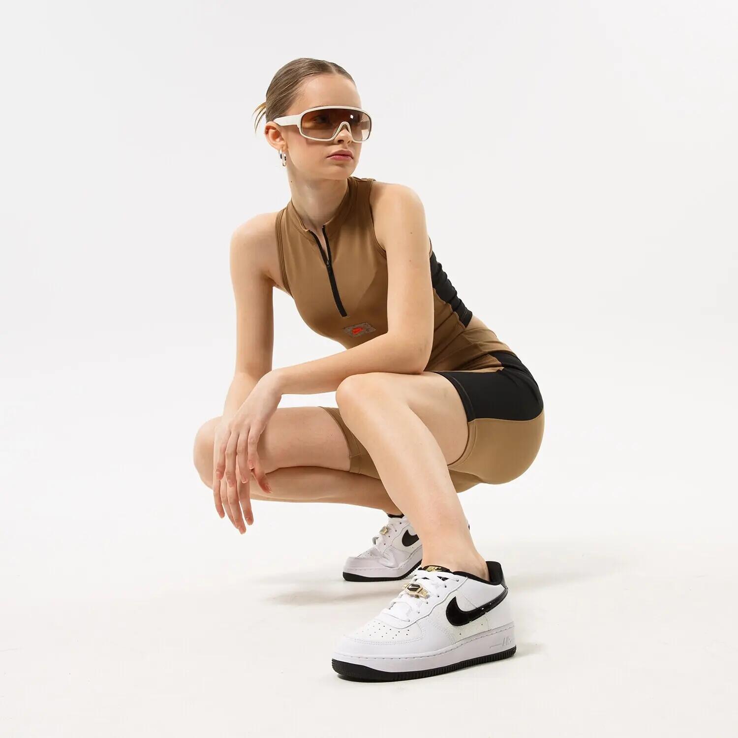 TOP DAMSKI SPORTOWY NIKE S     logo BRĄZOWY 3/5