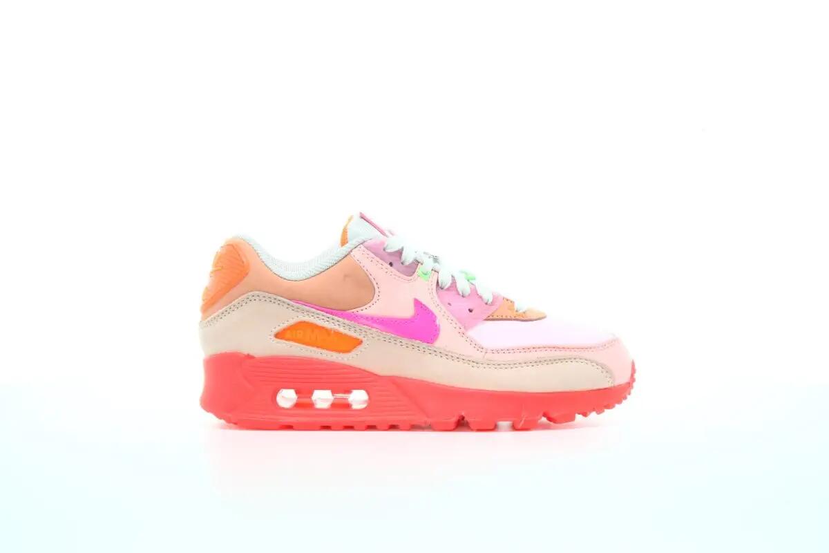 NIKE picture