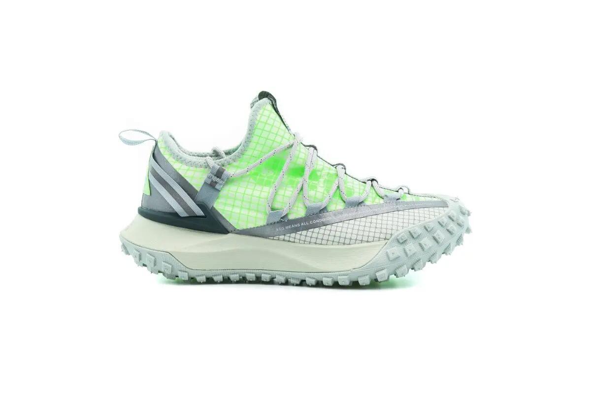 NIKE picture
