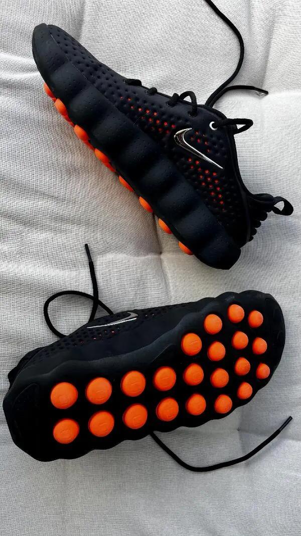 NIKE picture