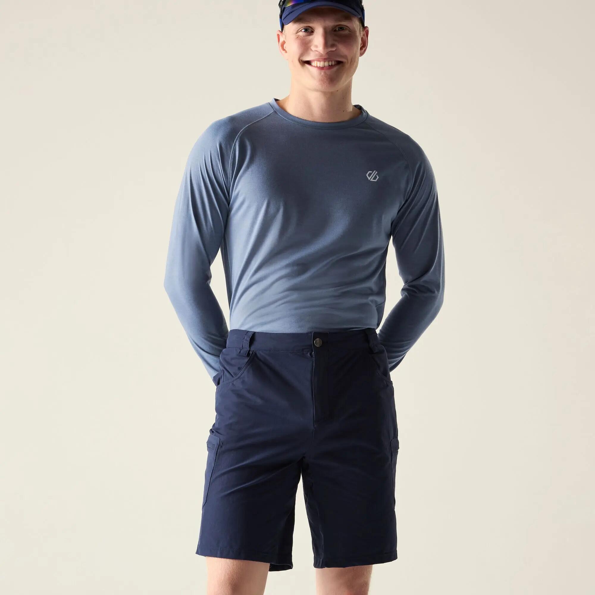Herren Shorts Leichtgewicht, Tuned In 4/9