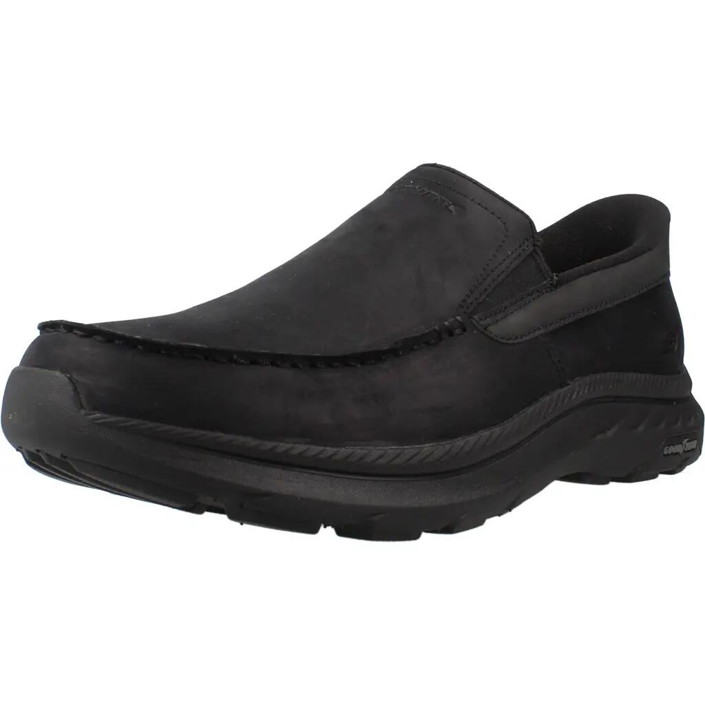 SKECHERS picture
