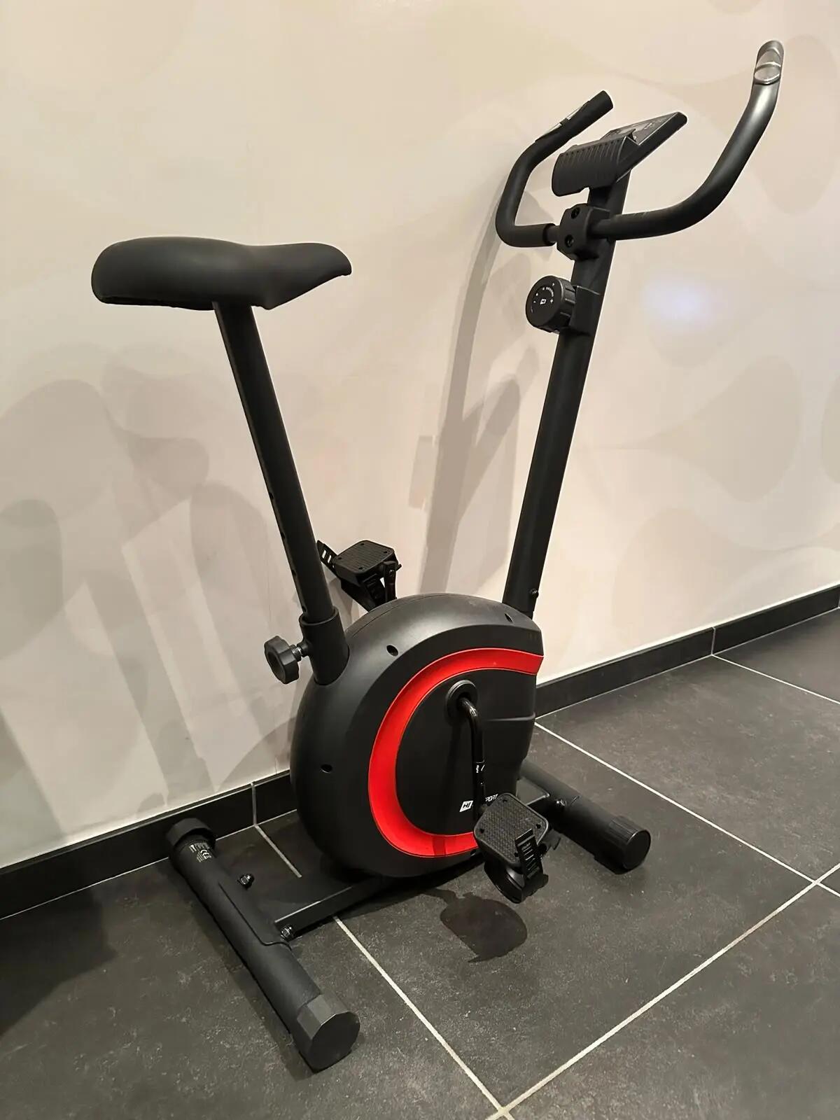 Entre Particuliers - Vélo d'appartement magnétique Hop-Sport Vox - HOP- 4/6