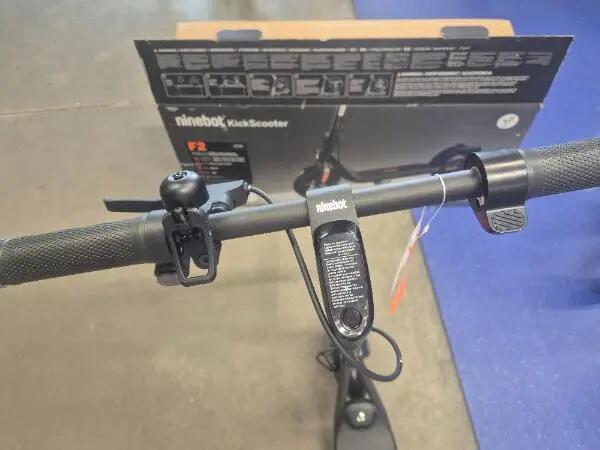 Entre Particuliers - SEGWAY Trottinette électrique Ninebot F2 E 2/5