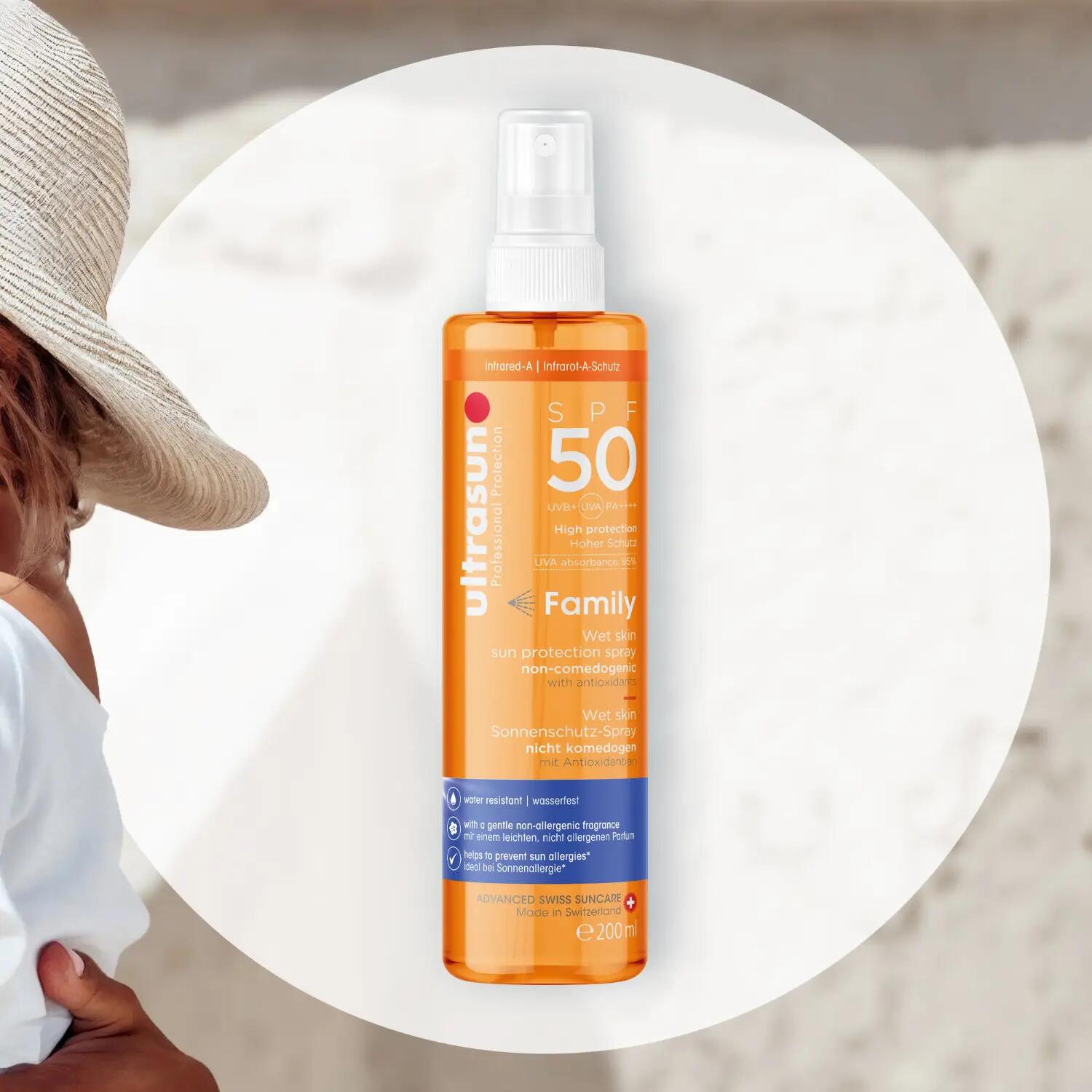 Crème solaire - Family Wet Skin Spray SPF50 (200 ml / SPF50) 3/4