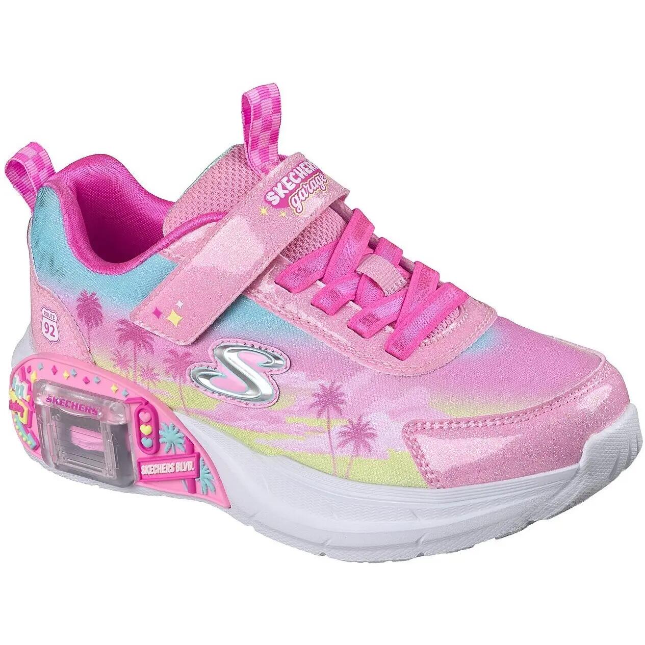 SKECHERS picture