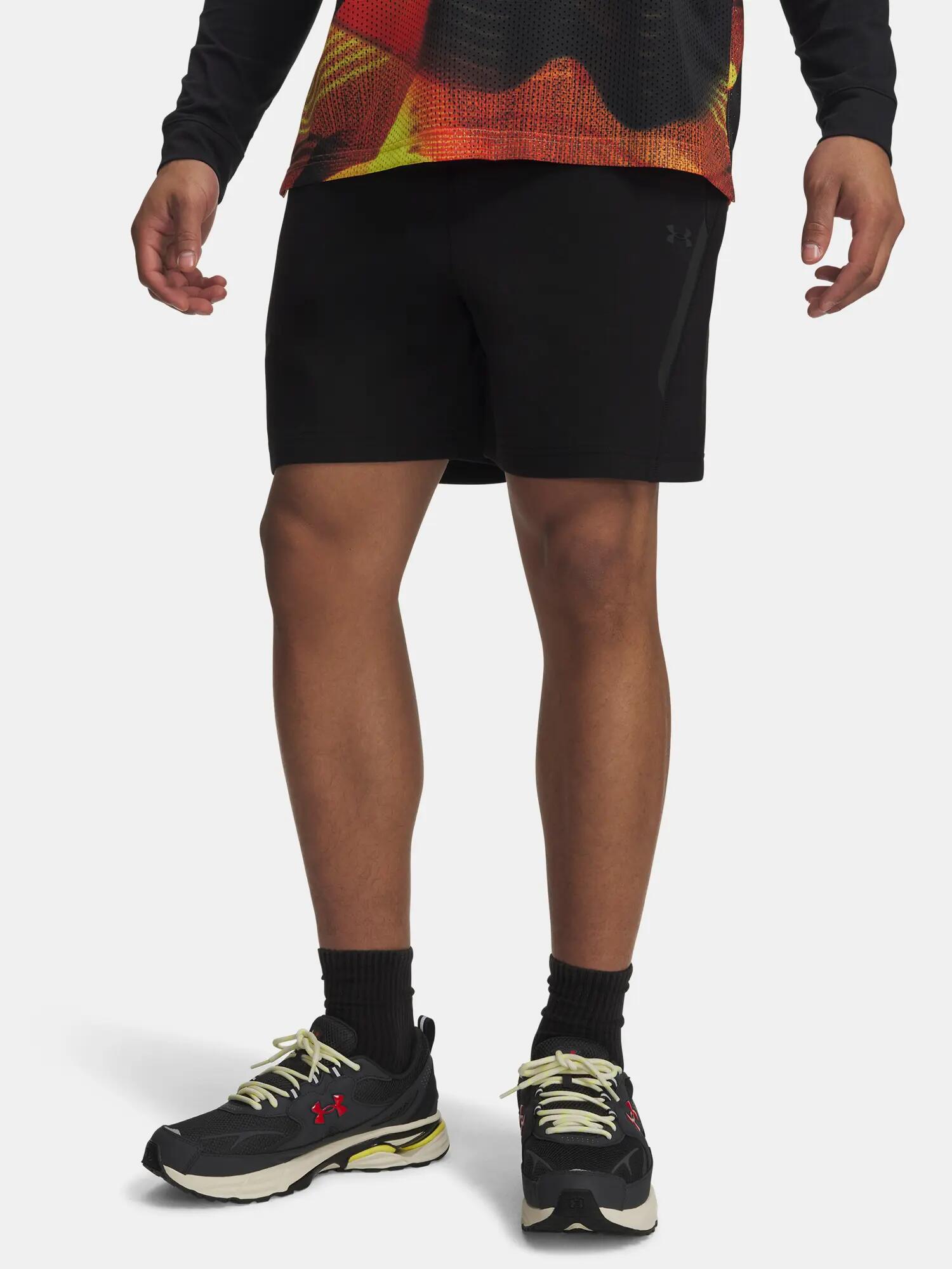 UNDER ARMOUR picture