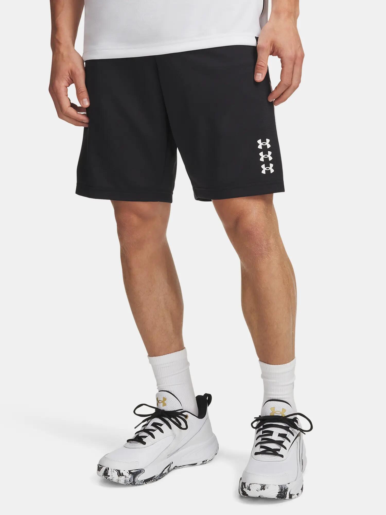 UNDER ARMOUR picture