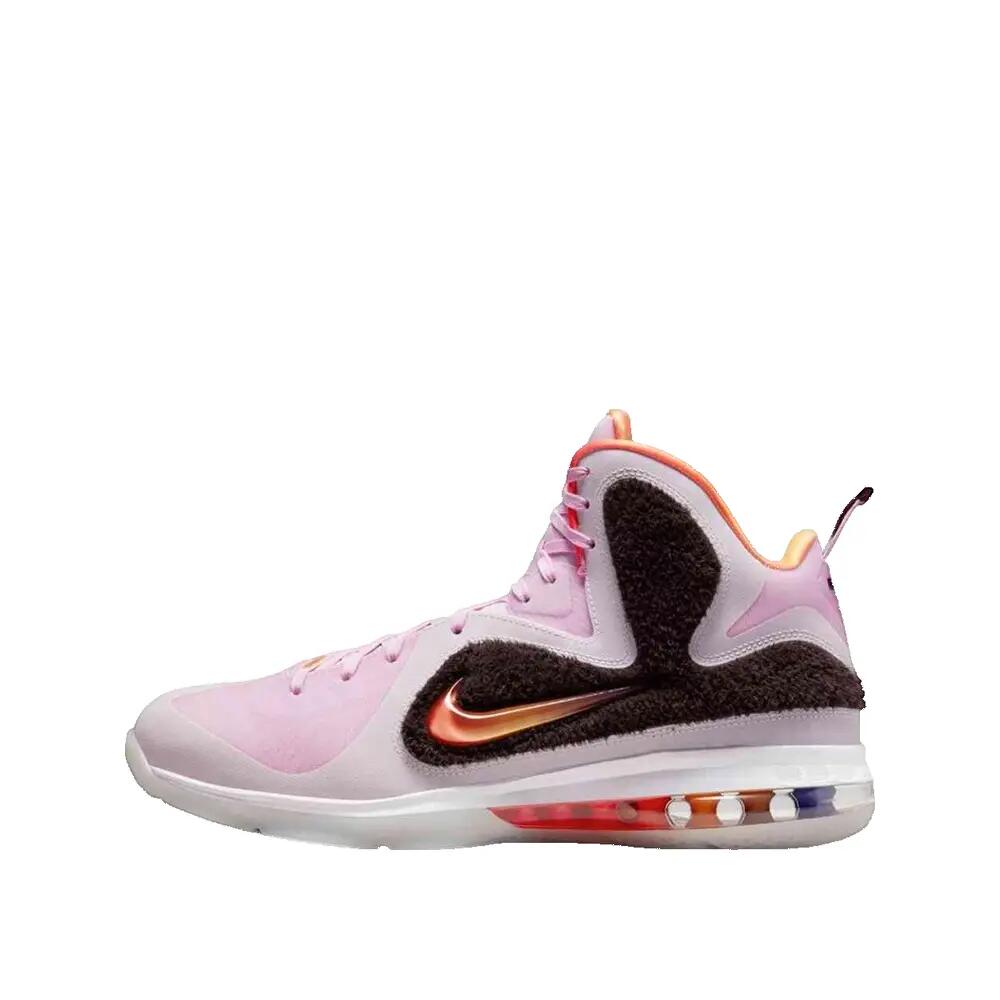 NIKE picture