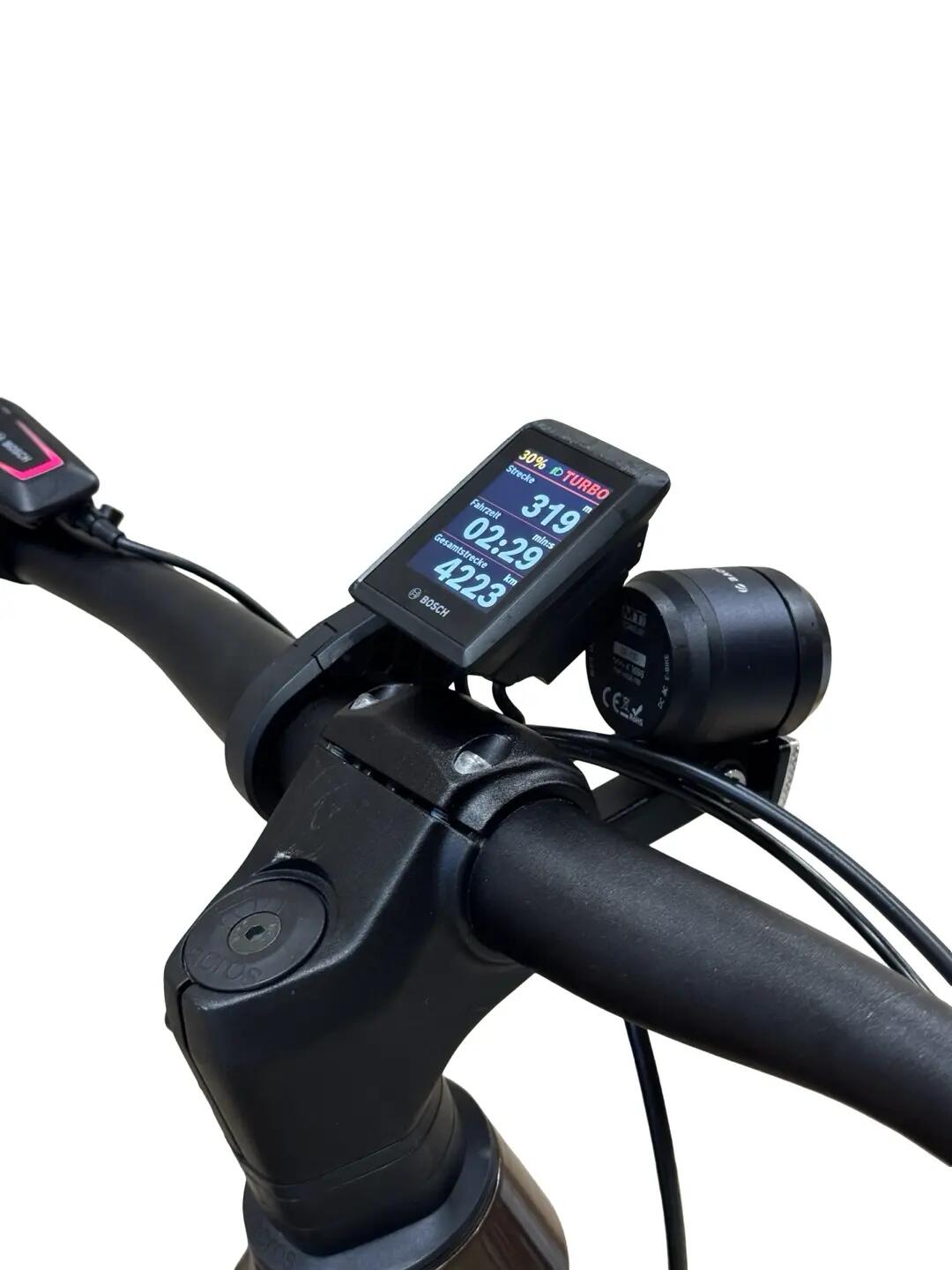 Segunda Vida - Bicicleta E-montaña Focus Aventura² 6.8 Shimano- Como nuevo 8/15