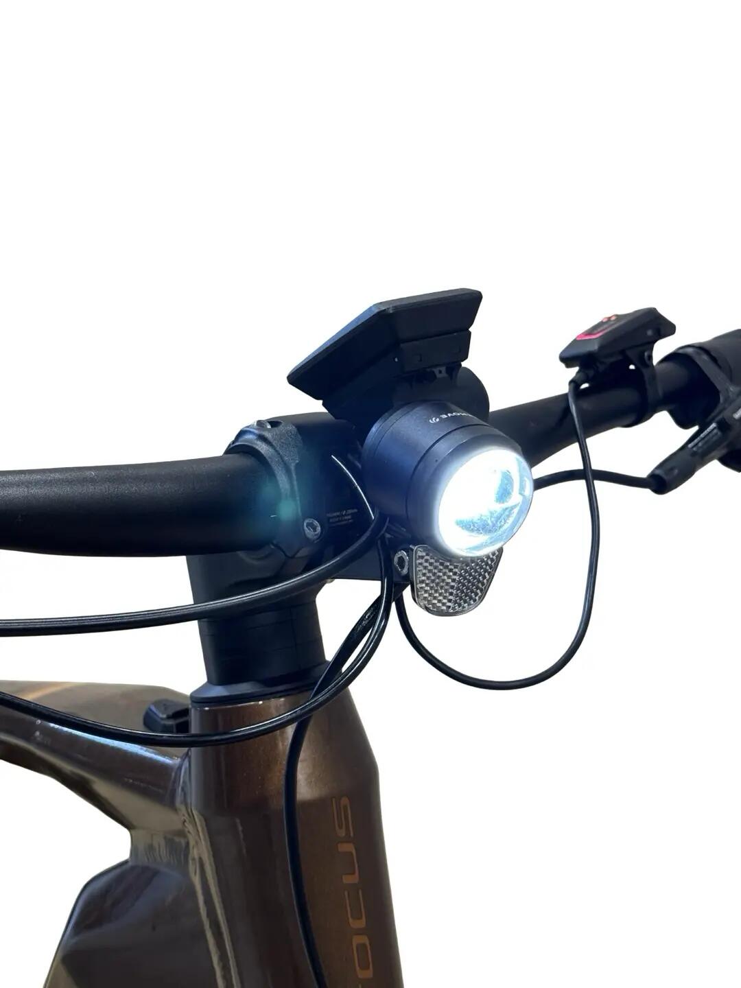 Segunda Vida - Bicicleta E-montaña Focus Aventura² 6.8 Shimano- Como nuevo 4/15