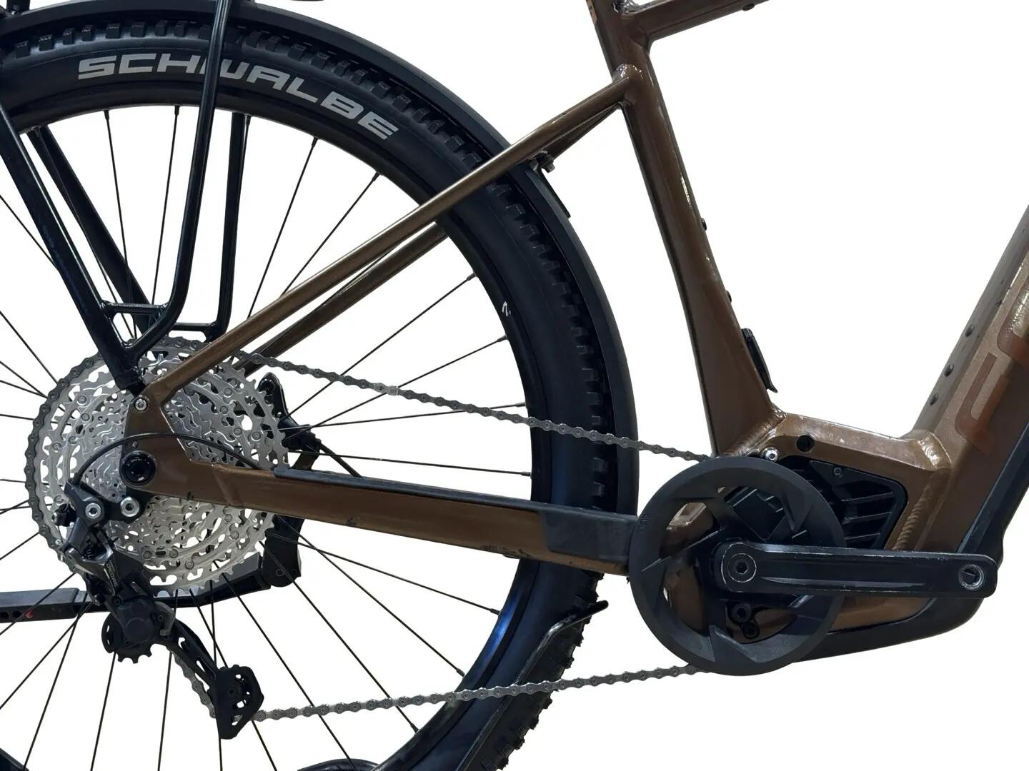 Segunda Vida - Bicicleta E-montaña Focus Aventura² 6.8 Shimano- Como nuevo 13/15