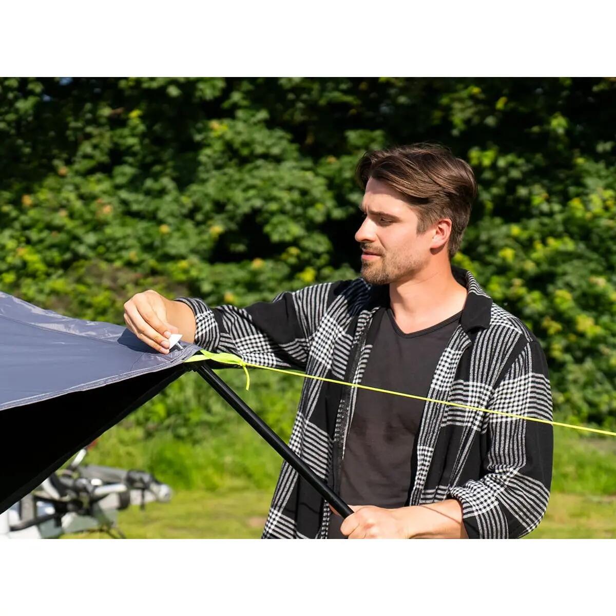 Luifel Freeway 300x240 - UV-bescherming voor caravans 12/14