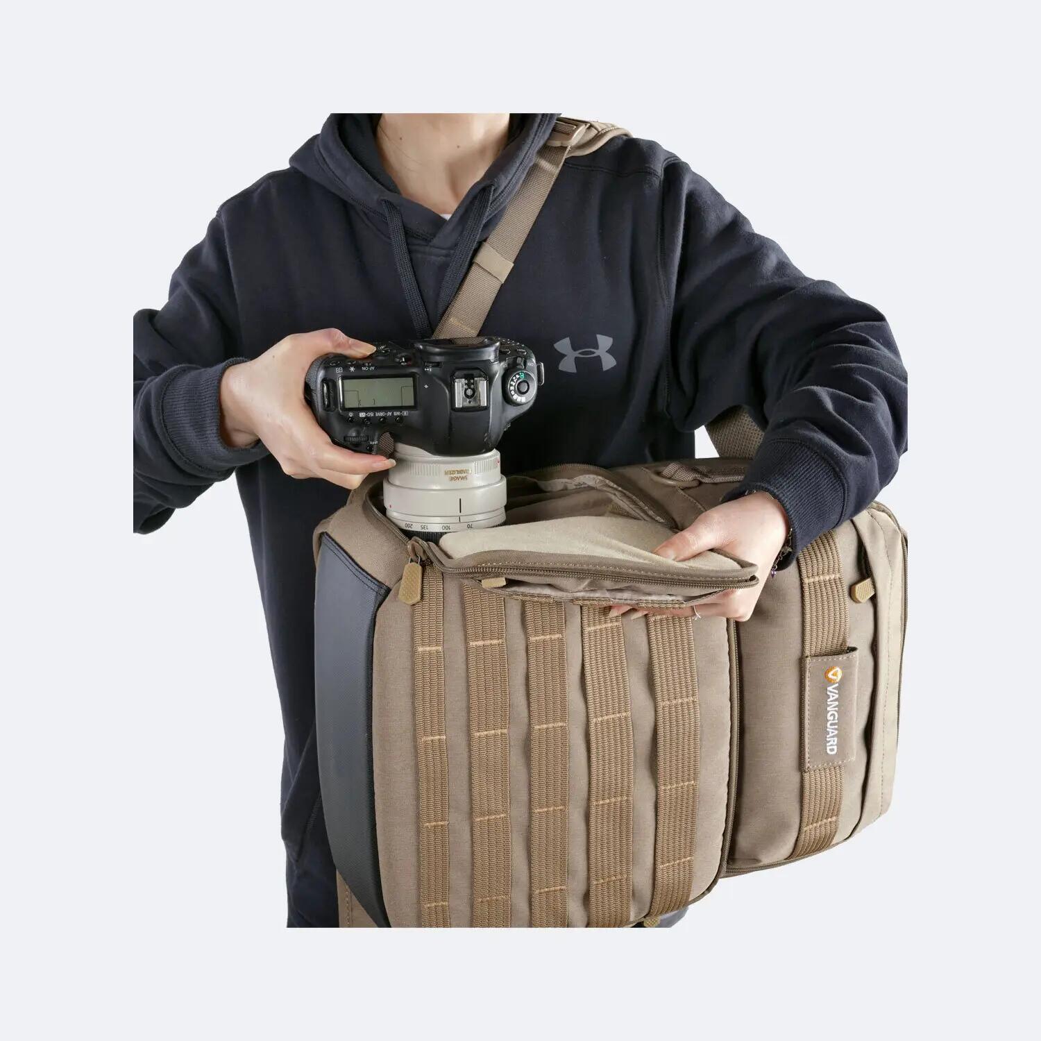 SAC À DOS DE RANDONNÉE PHOTO 27L - VEO RANGE TACTICAL 48M - VANGUARD 4/7