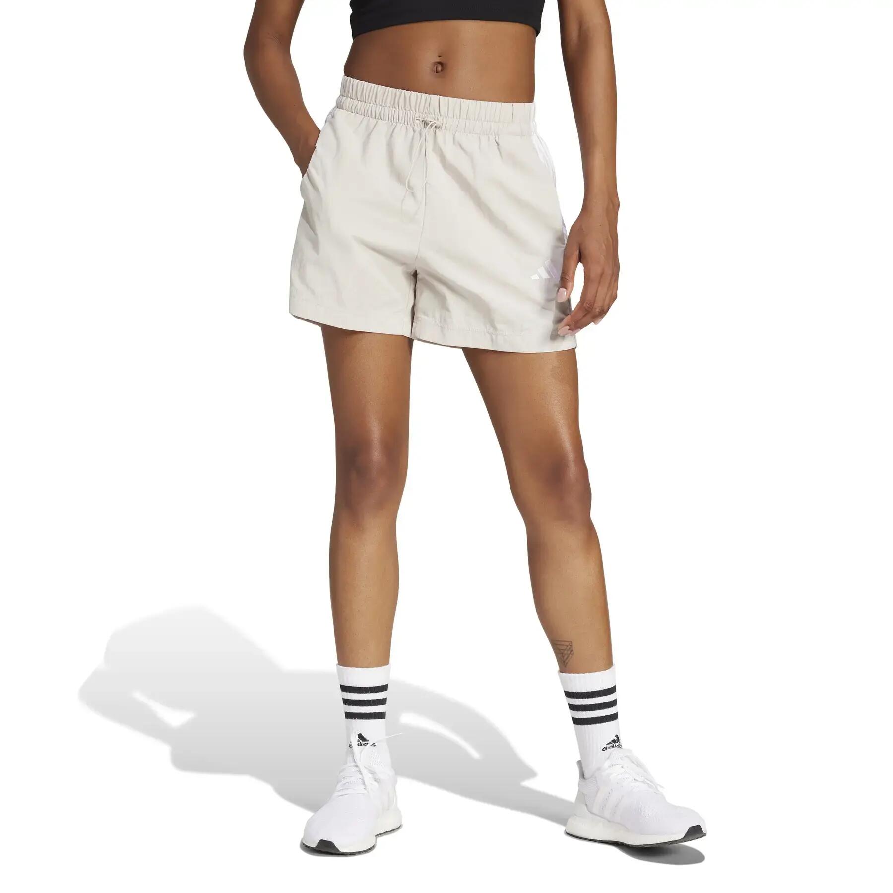 Damskie szorty tkane adidas Essentials 3-Stripes 2/6