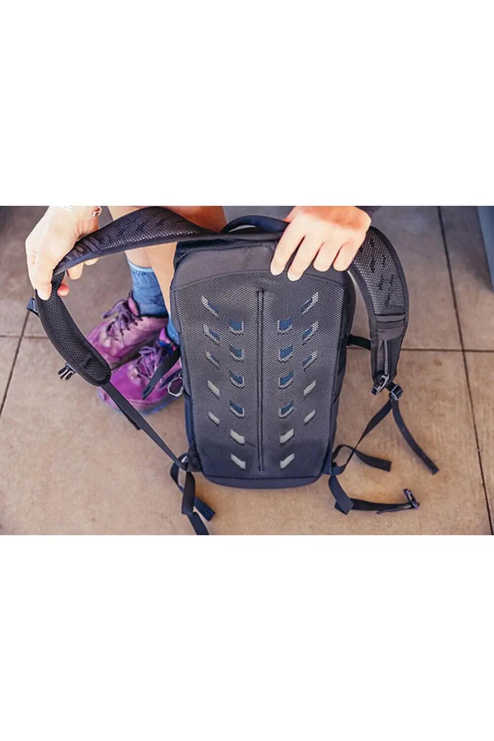 Mochila Deportiva Gregory 153057-8885 18 L 6/9