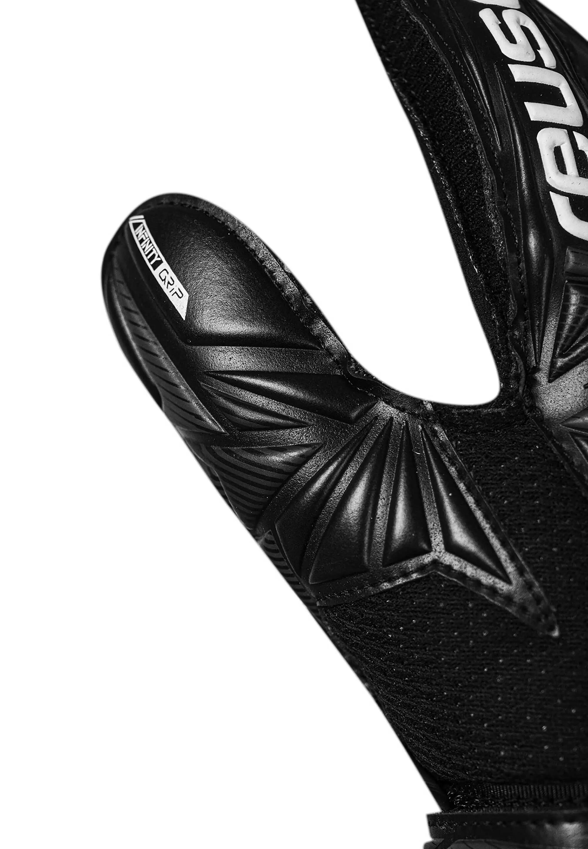 Dziecięce rękawice bramkarskie Reusch Attrakt Infinity 6/7
