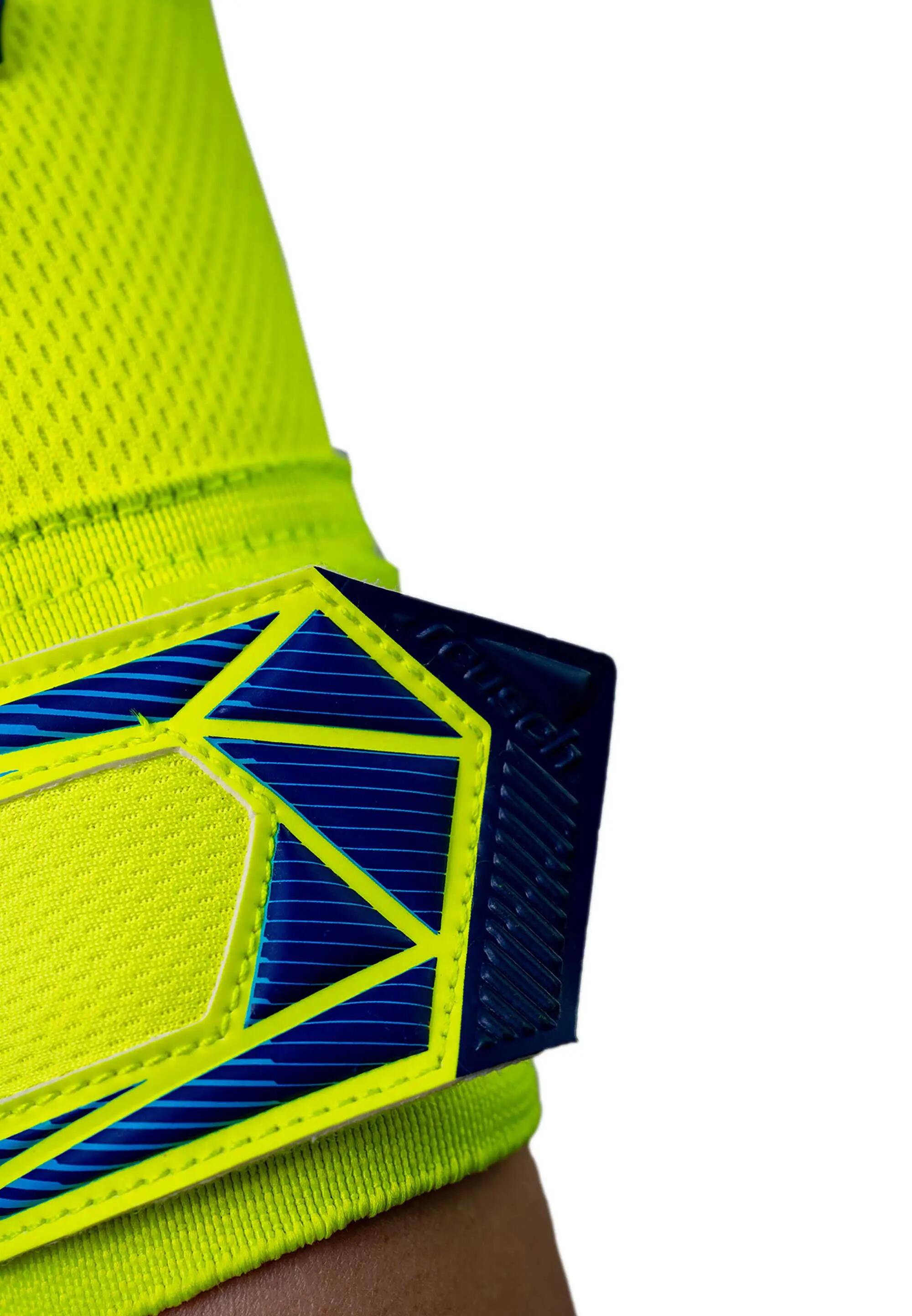 Guantes de portero infantiles Reusch Attrakt Freegel Advance 7/8
