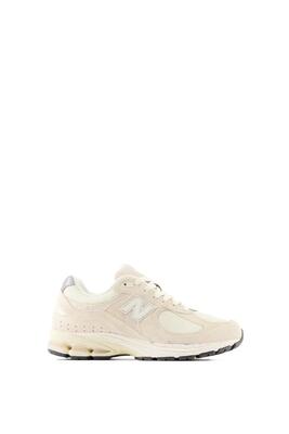 New balance 2002r off white