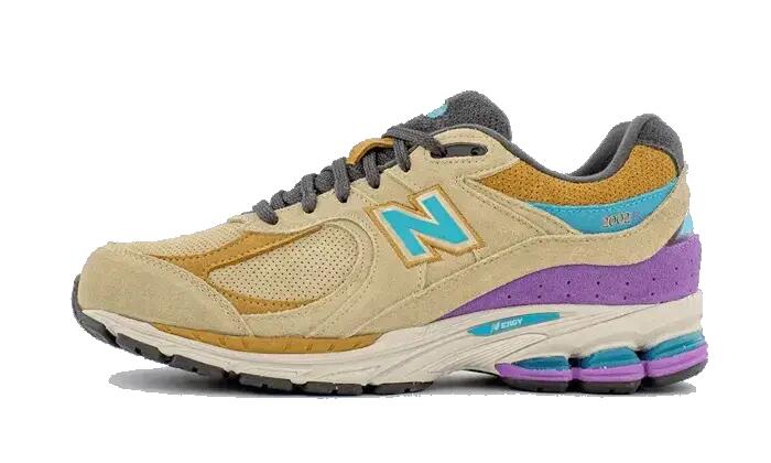 NEW BALANCE picture