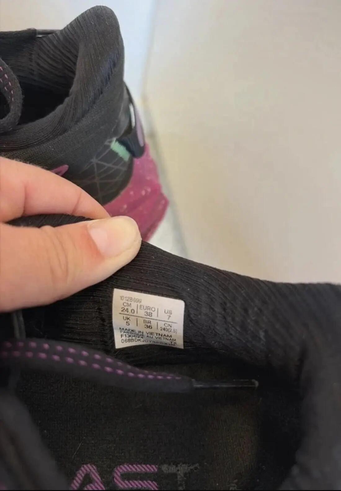 Tussen Particulieren - Asics Novoblast 4 hardloopschoenen, maat 38 5/5