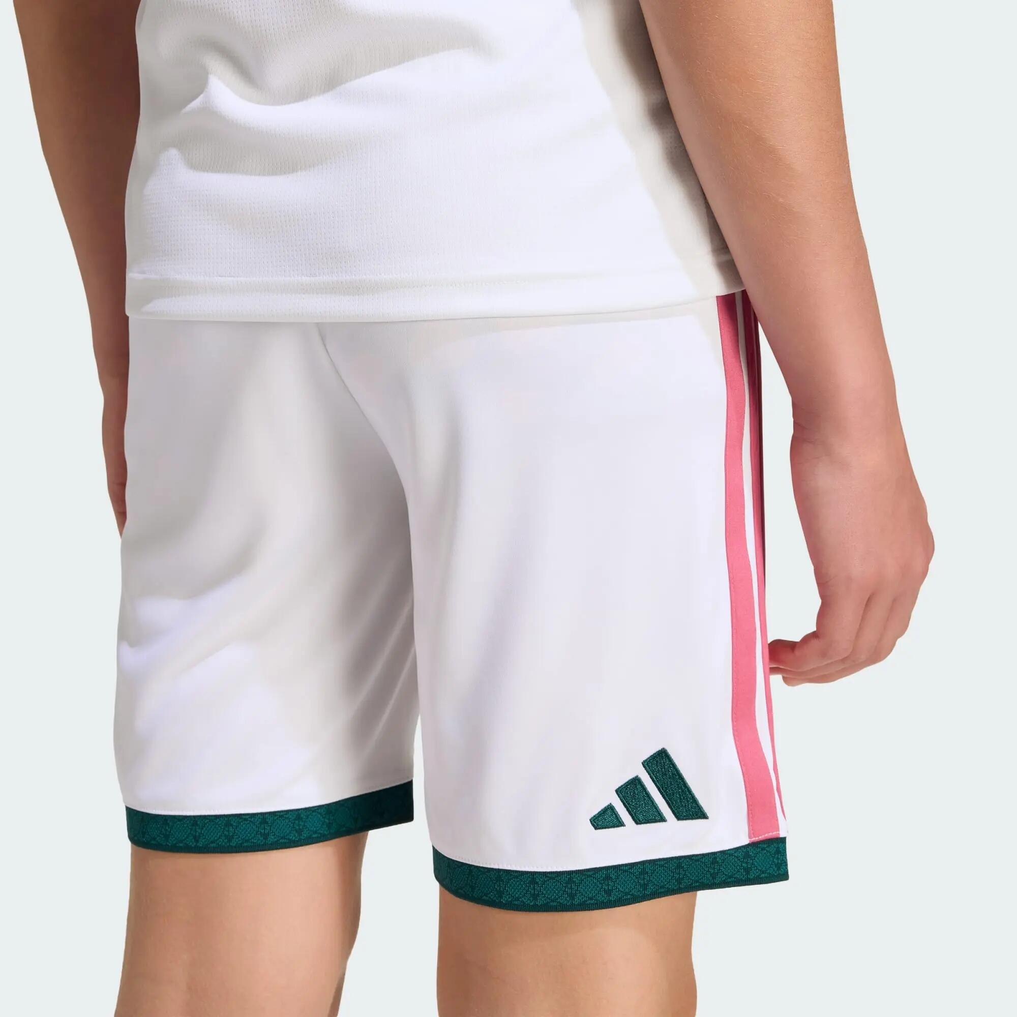 Pantalón corto primera equipación Real Madrid 26/27 4/7