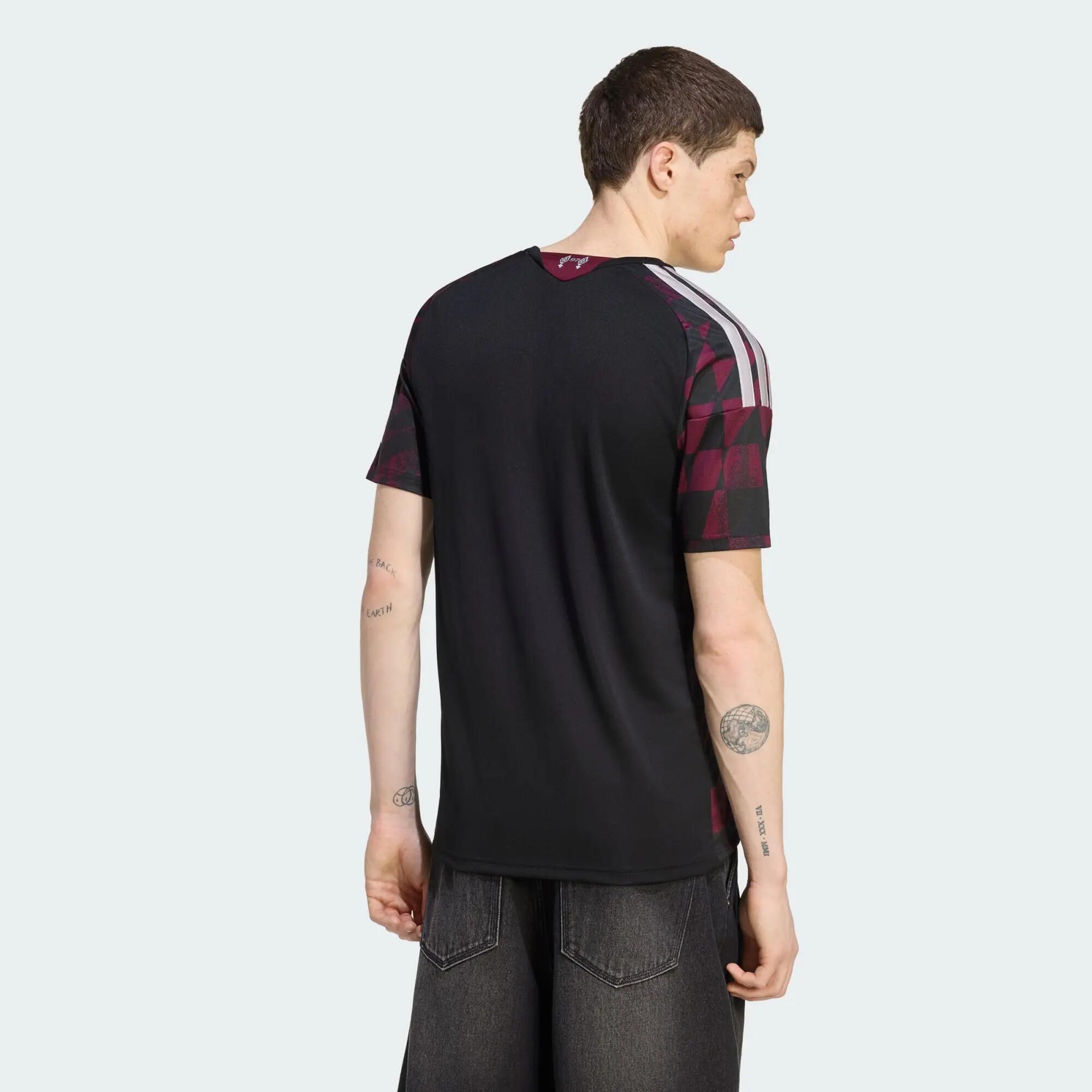 Maglia Third 26/27 Liverpool FC 3/7