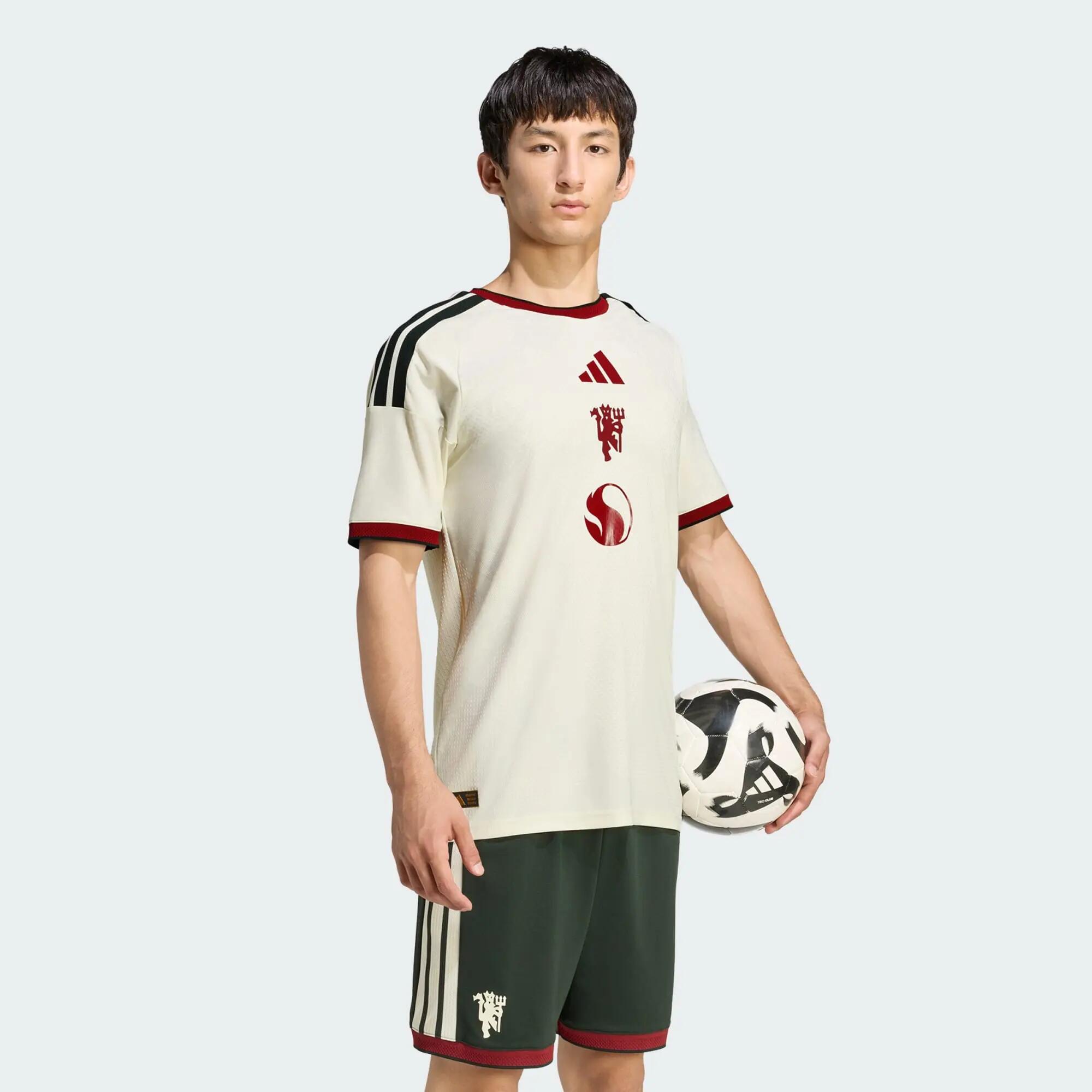 Camiseta de la tercera equipación del Manchester United 26/27 Authentic 2/15