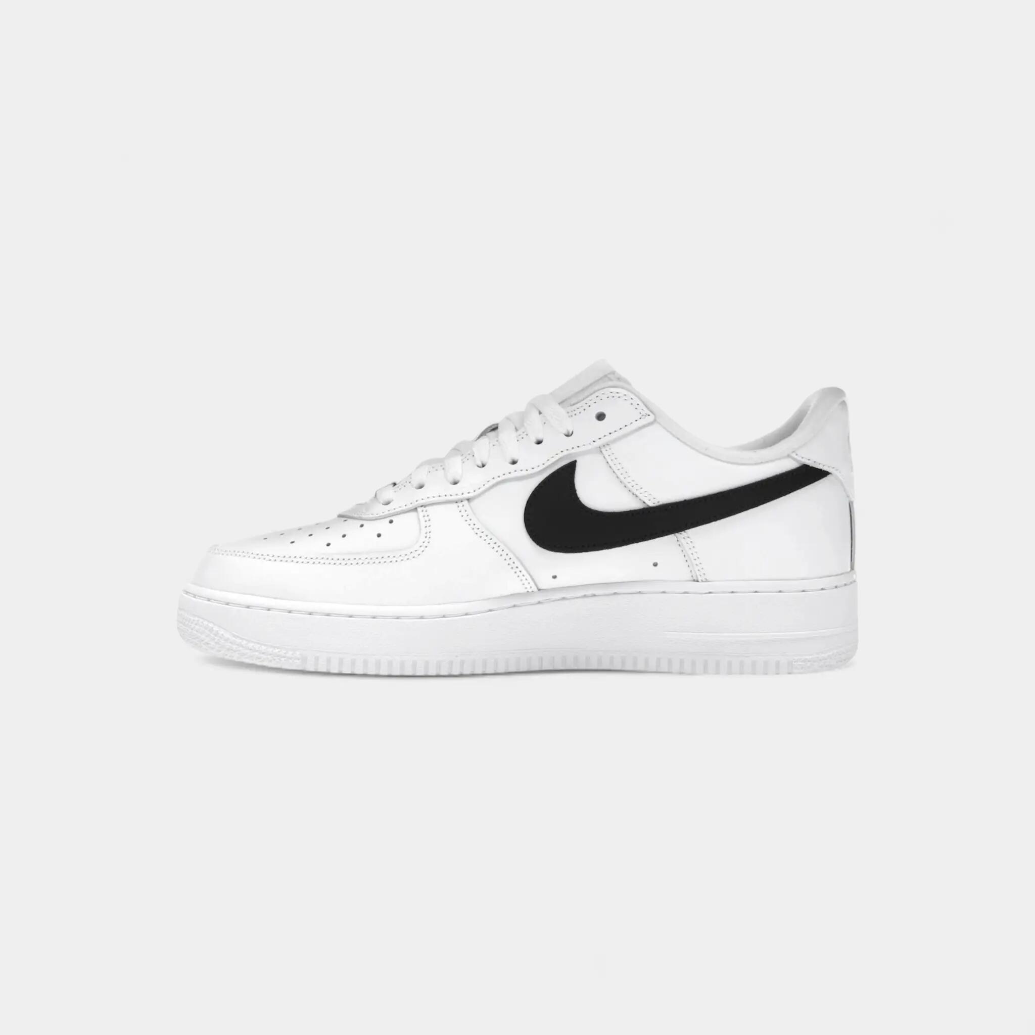 Nike Air Force 1 Low Supreme White Black 4/5