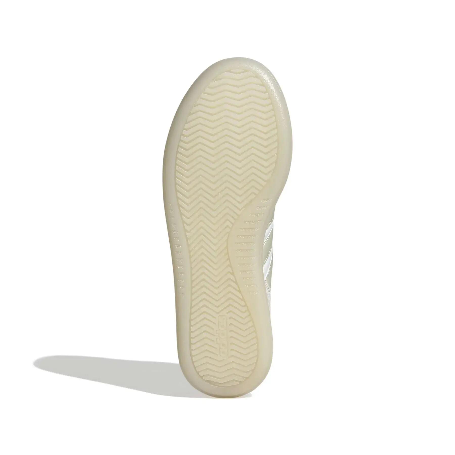 Baskets femme adidas Barreda Mundial 7/7