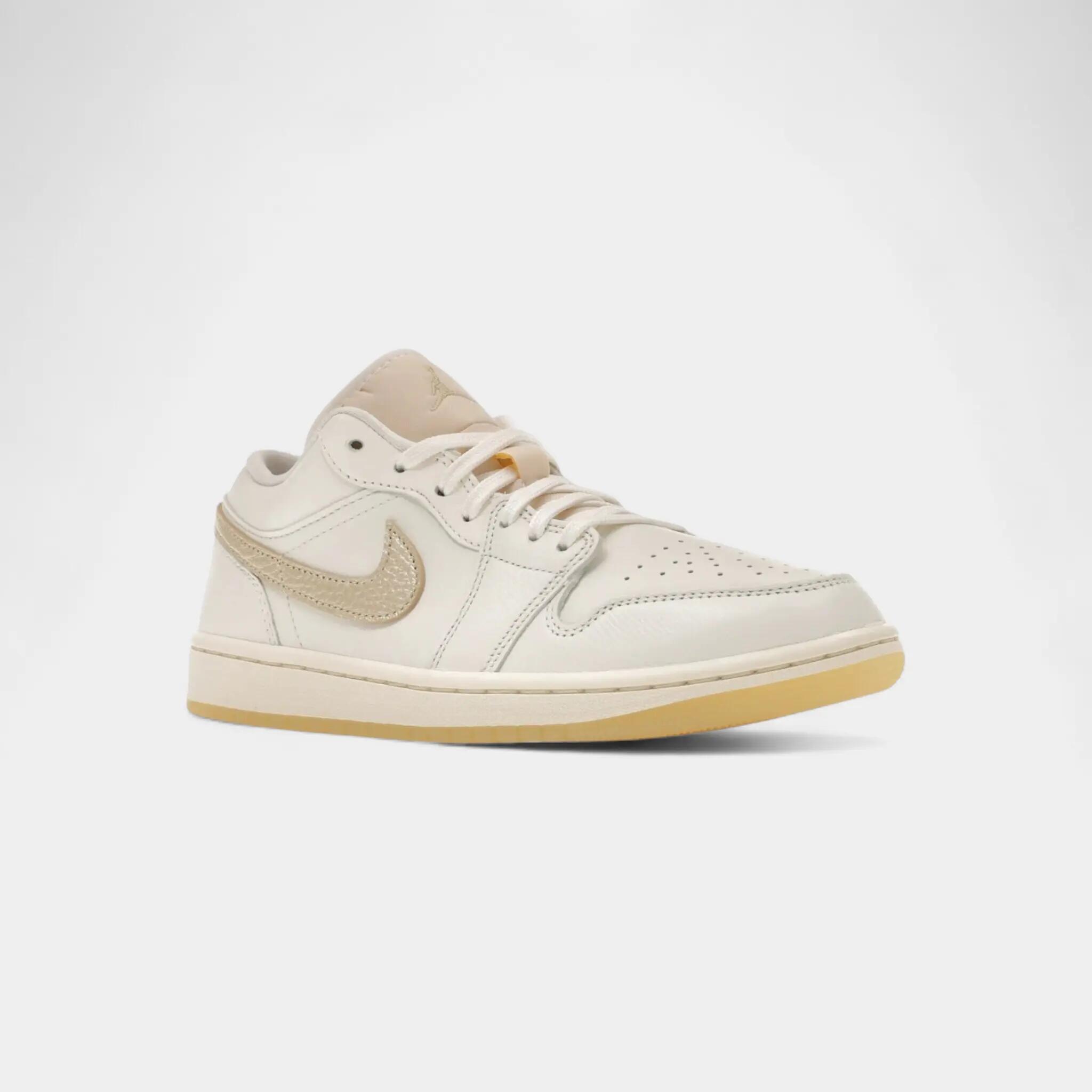 Jordan 1 Low SE Metallic Team Gold (Women's) 2/5