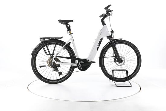 Tweedehands - KTM Cento 10 Plus Trekking E-Bike Lage instap 2025 - Goed