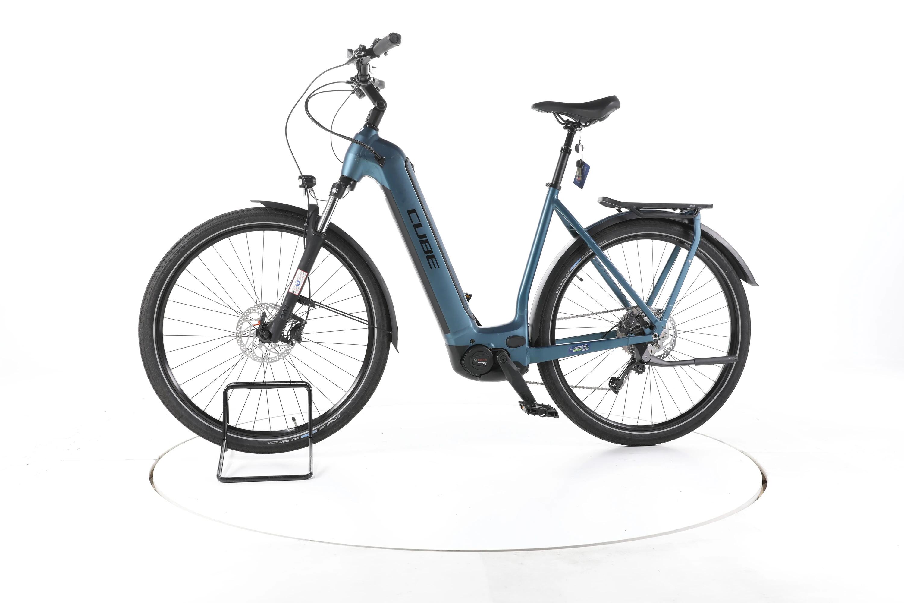 Tweedehands - Cube Kathmandu Hybrid ONE Trekking E-Bike Lage instap - Zeer goed 6/7