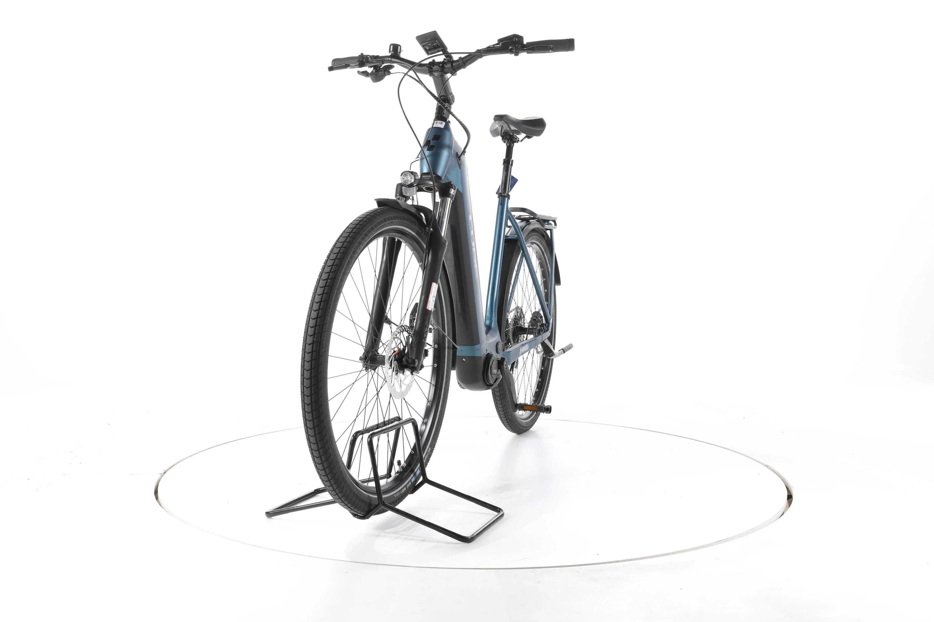 Tweedehands - Cube Kathmandu Hybrid ONE Trekking E-Bike Lage instap - Zeer goed 4/7