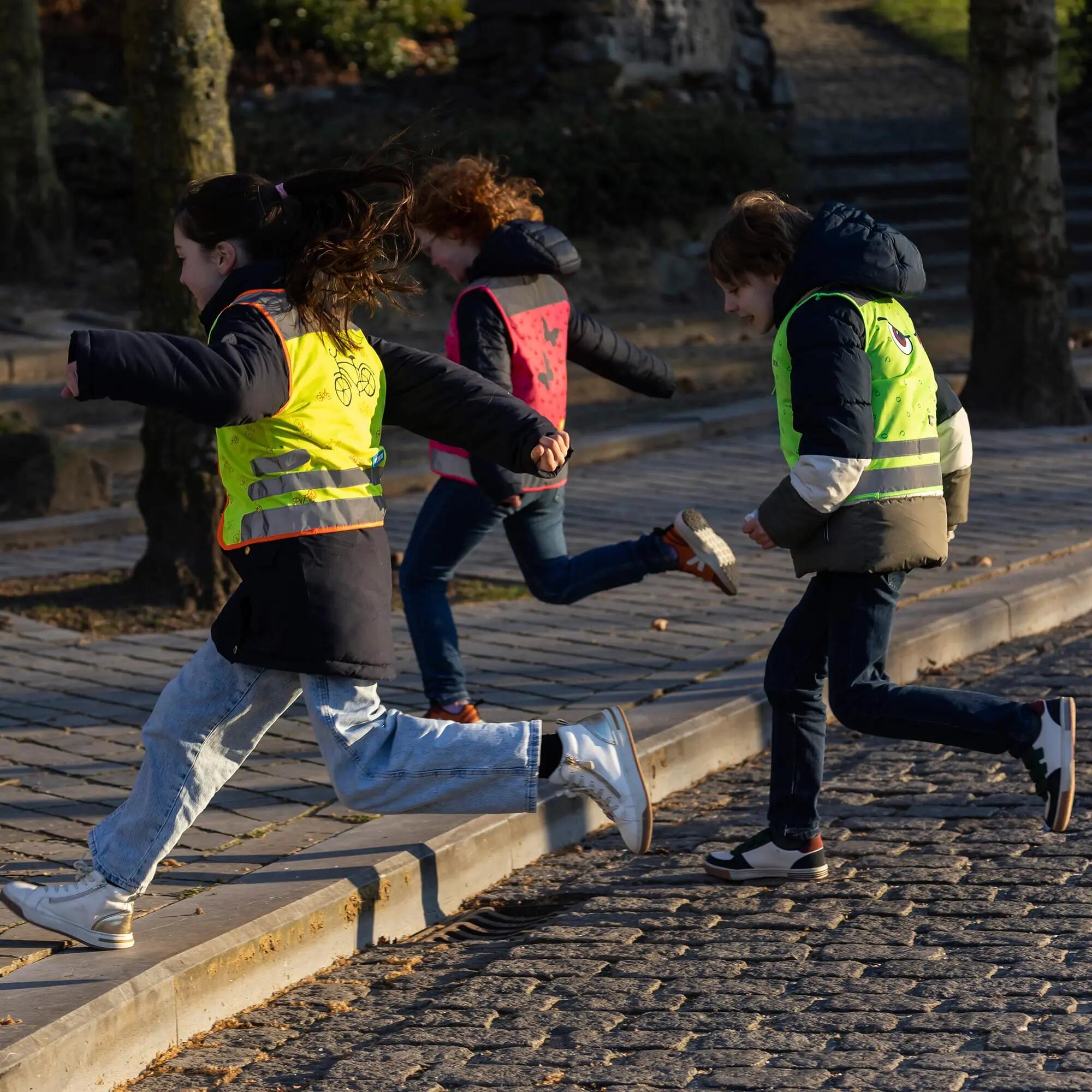 WOWOW - Gilet Enfant Vert Réfléchissant Haute Visibilité École Poches 4/7