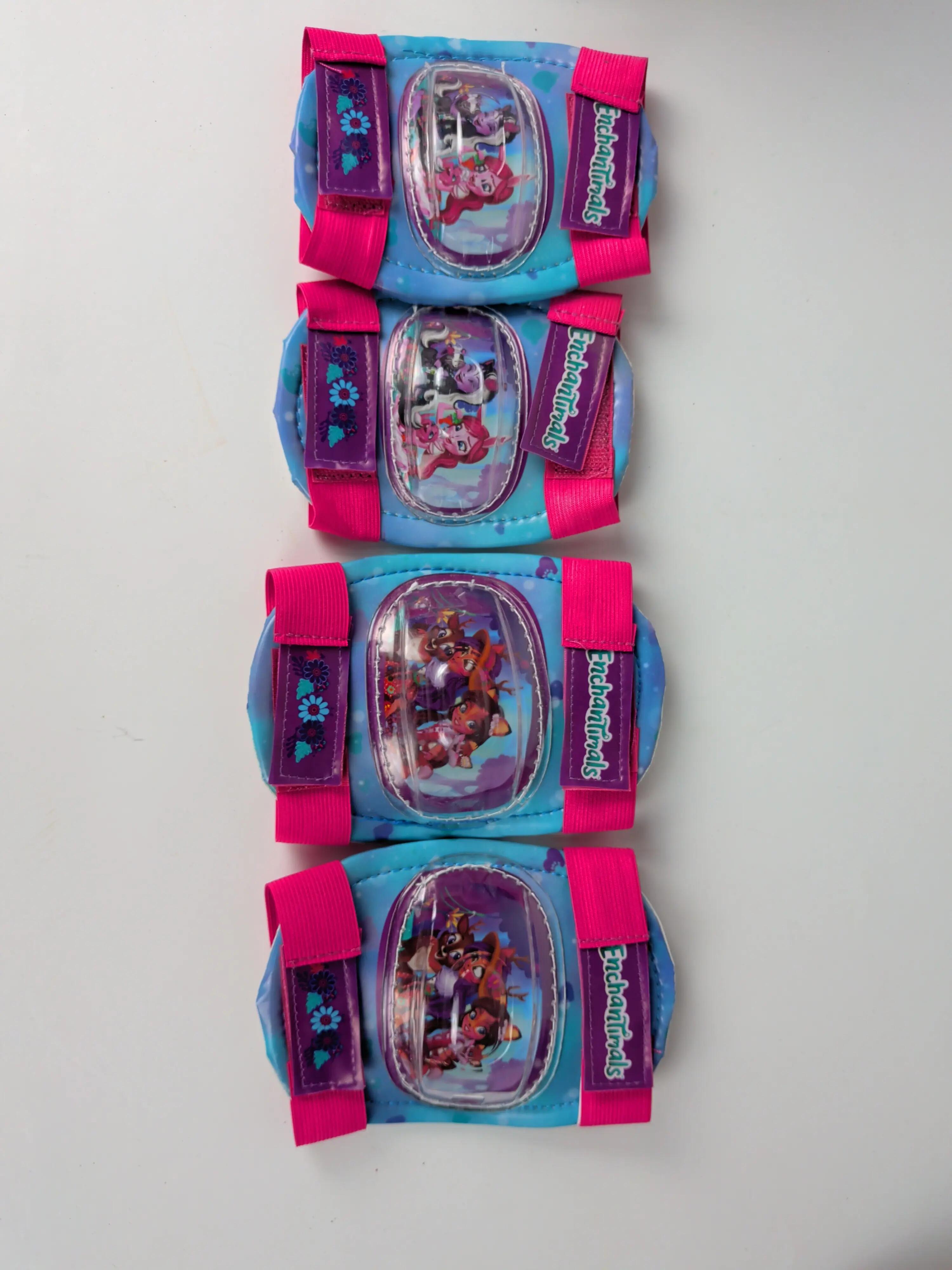 Set de protección infantil Enchantimals con casco, coderas y rodilleras 3/3