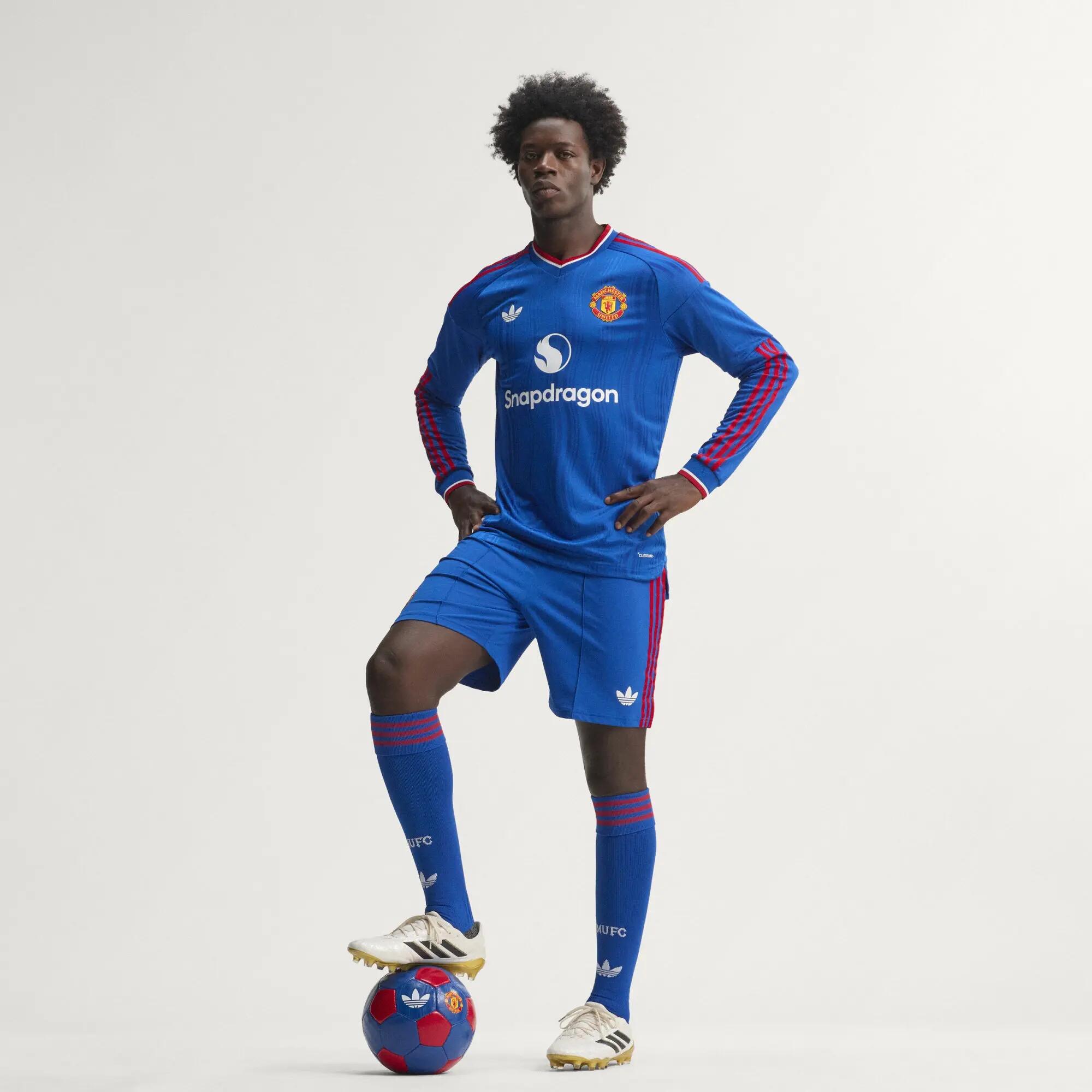 Koszulka wyjazdowa z długim rękawem Manchester United 26/27 Authentic 11/15
