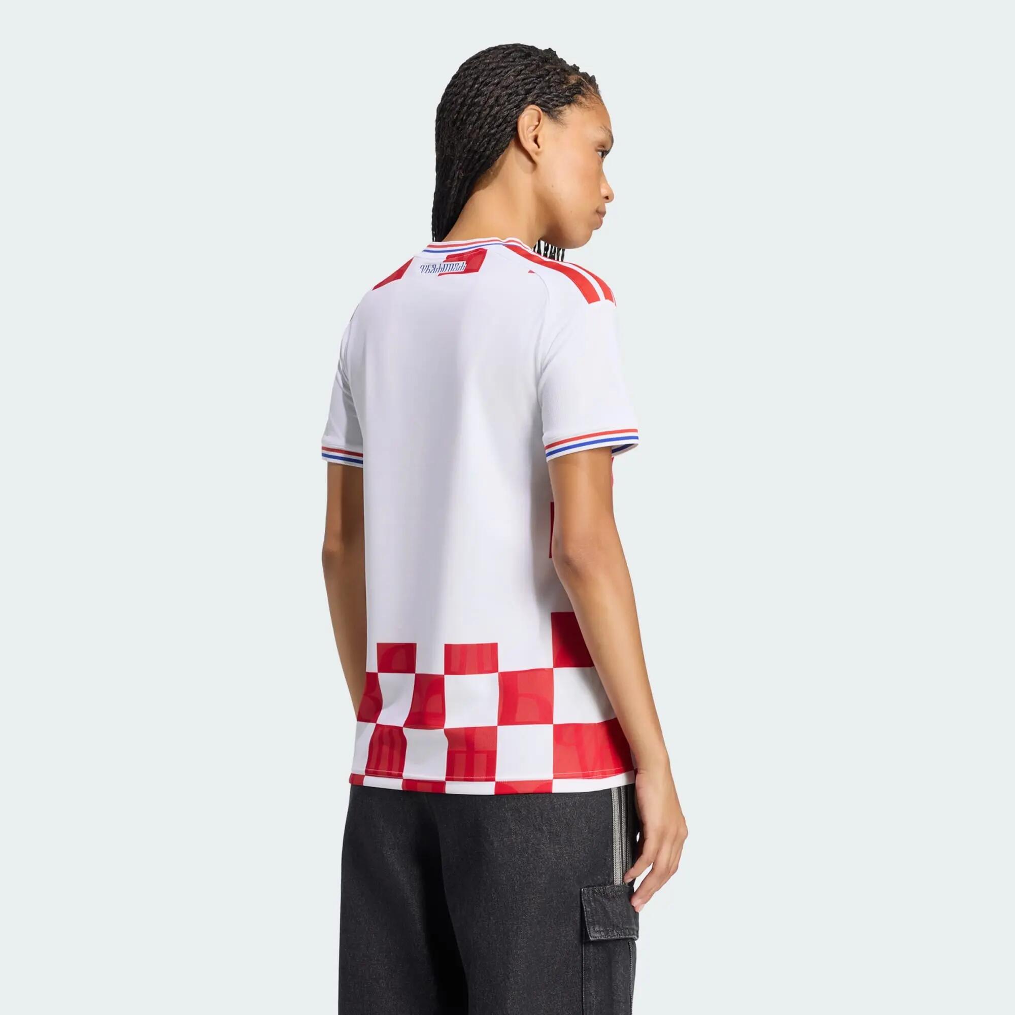 Kroatien 26 Heimtrikot 3/6