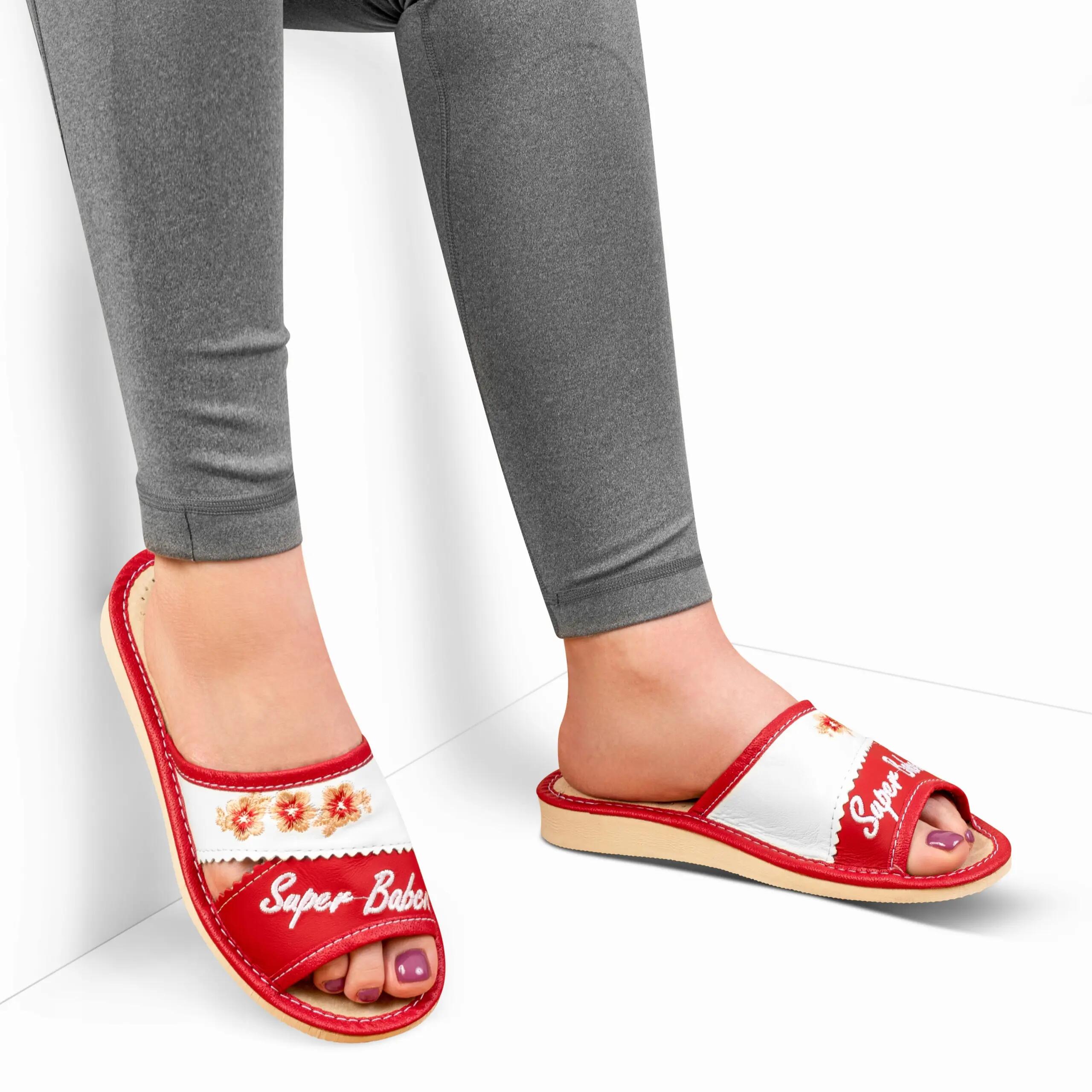 Zapatillas de Piel Super Abuela Rojas Bordado Artesanal Regalo Mujer 38 4/5